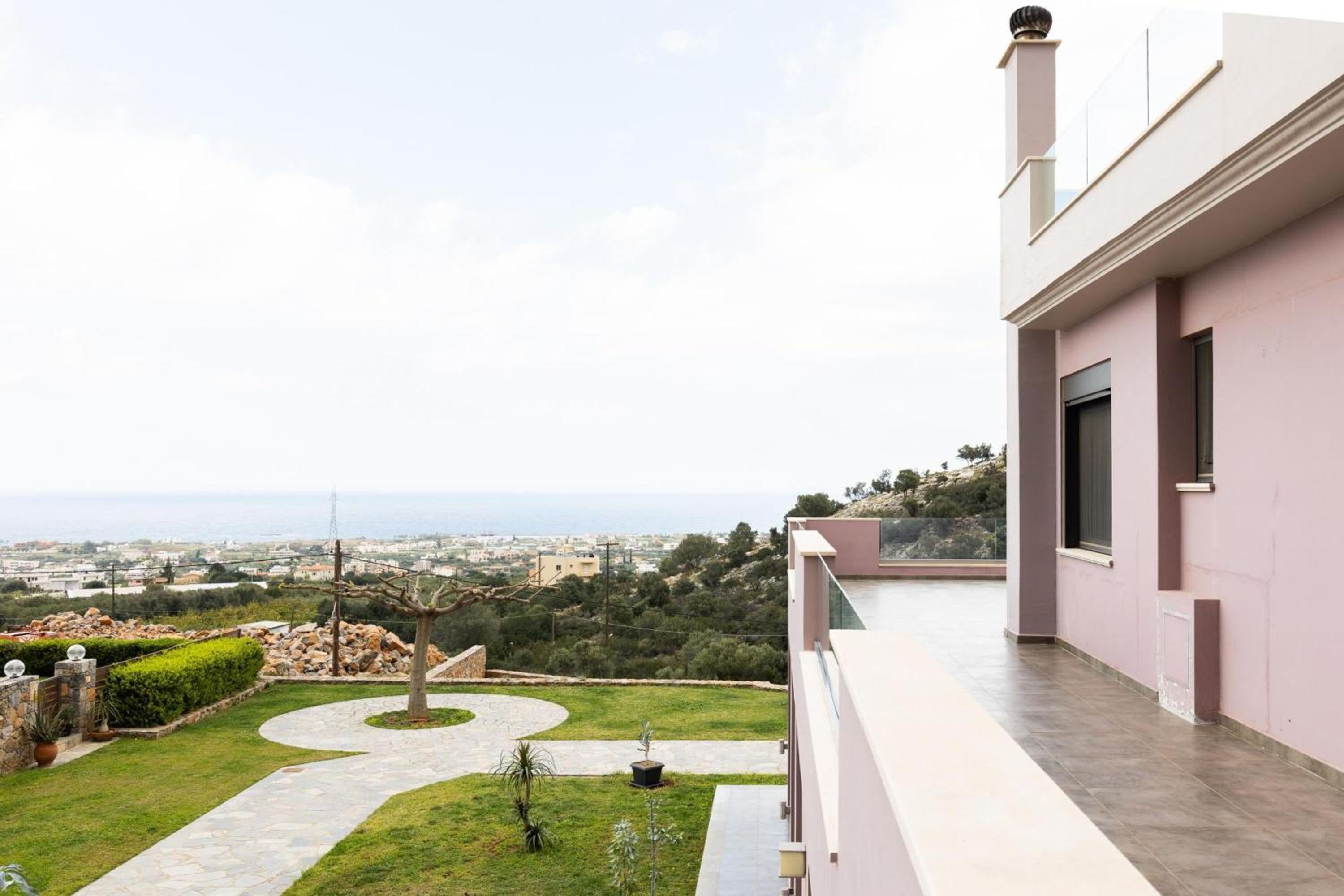 Standard Villa photo 2