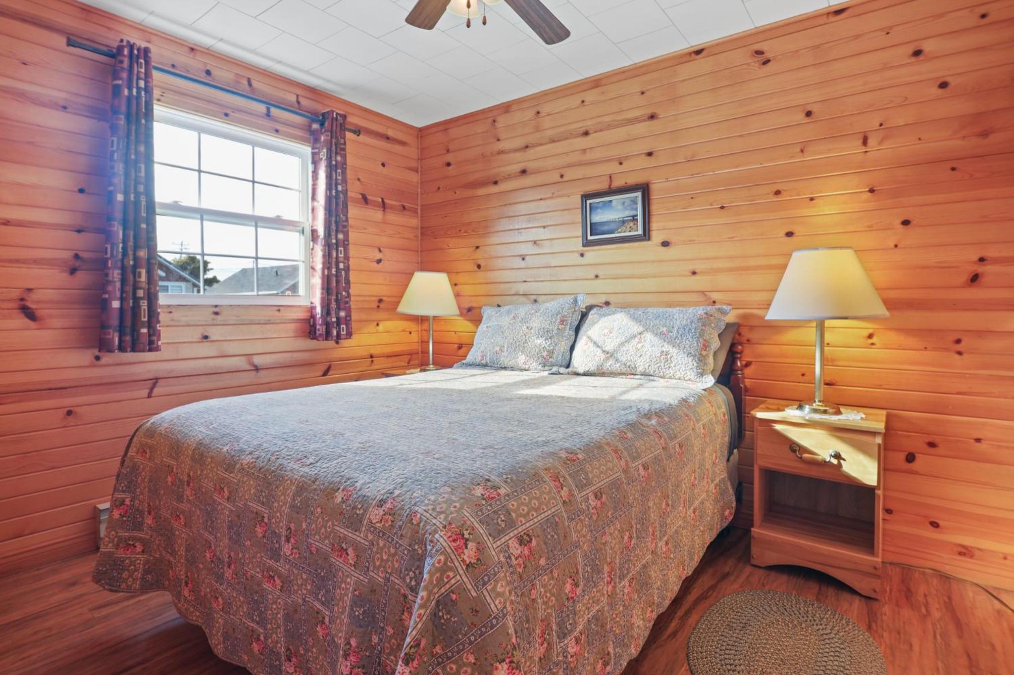 Deluxe Three-Bedroom Cottage photo 2