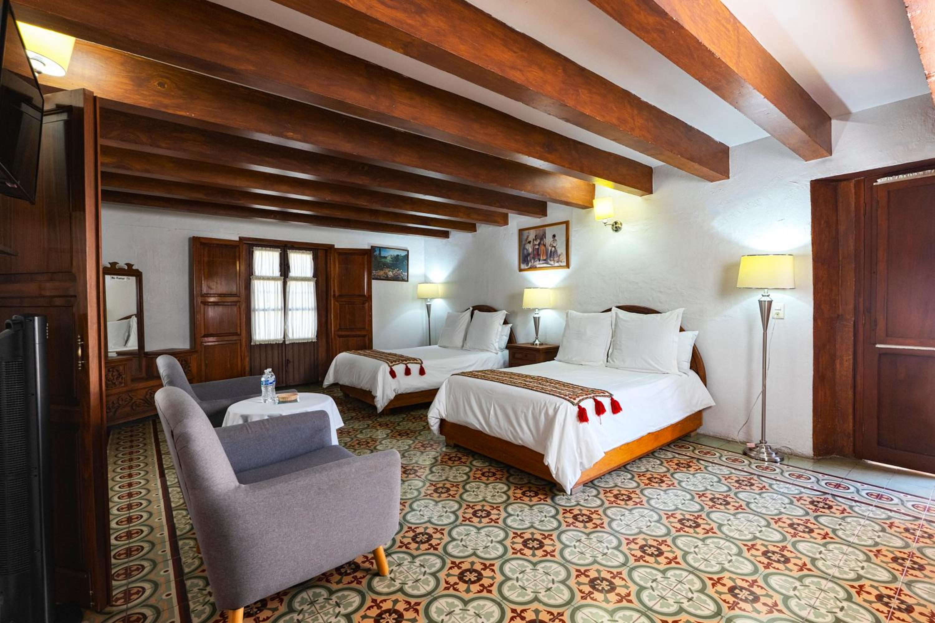 Double Room with Two Double Beds photo 2