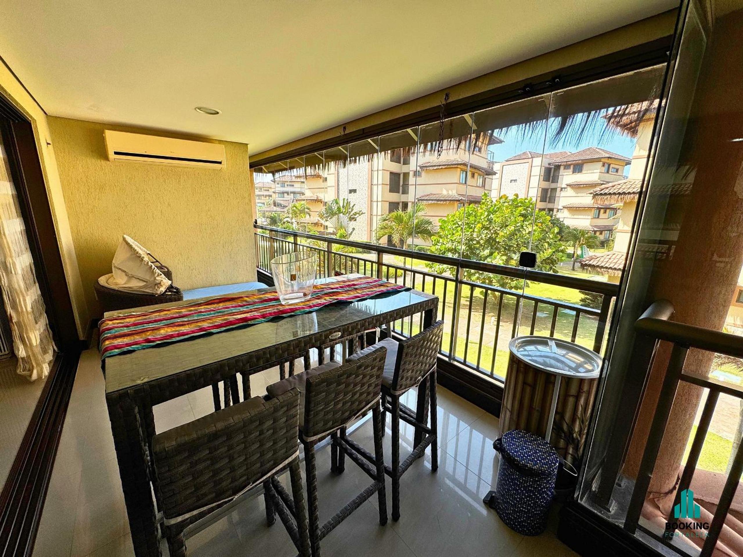 Apartment with Balcony - Photo 15
