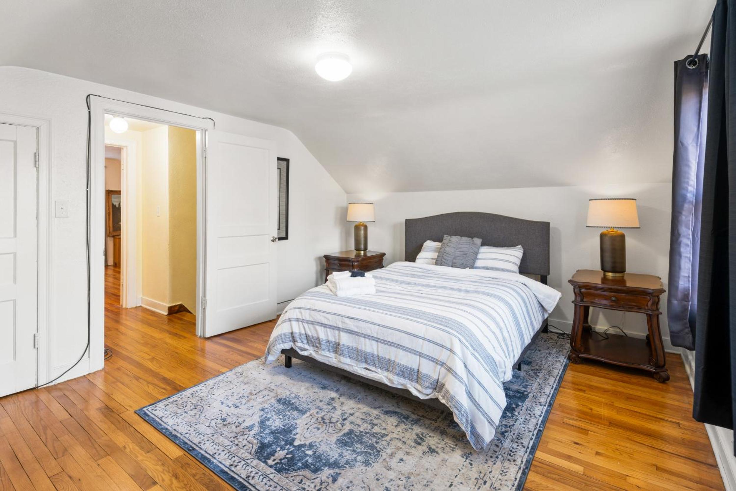 Four-Bedroom House photo 2