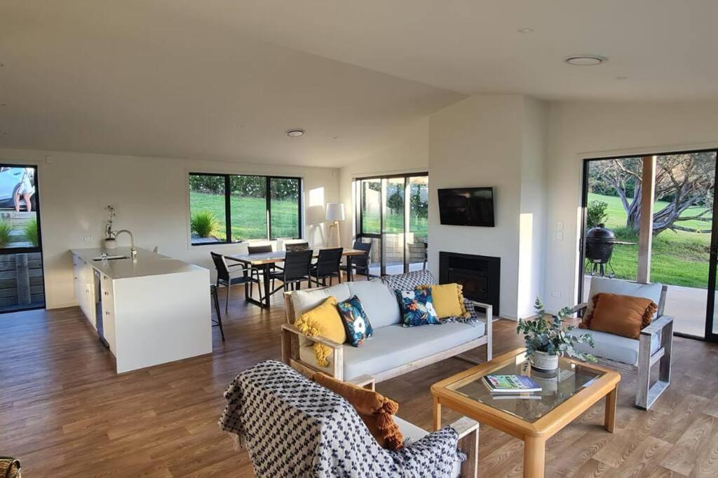 Three-Bedroom Holiday Home  photo 2