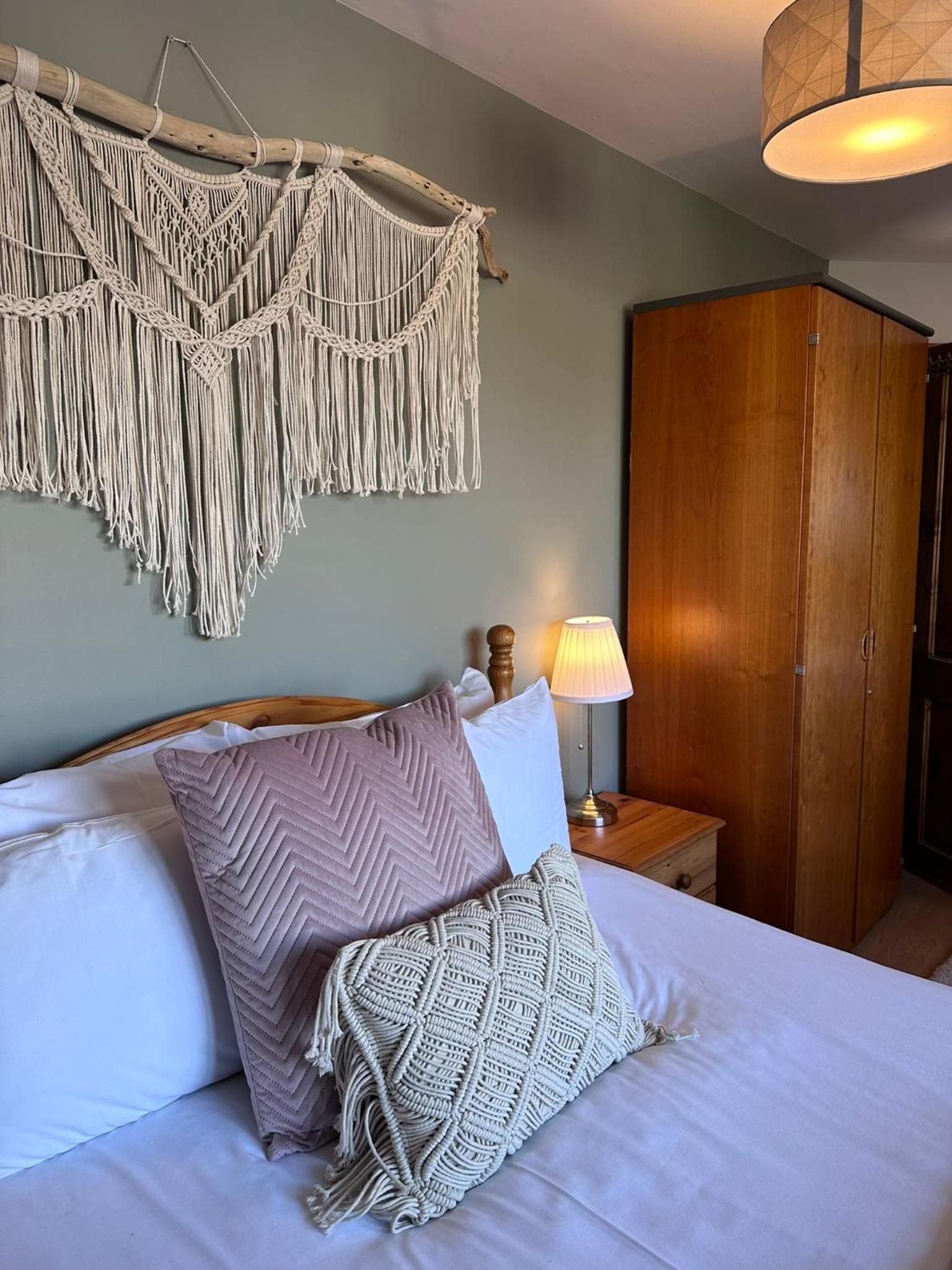 Triple Room with Private Bathroom - Photo 7