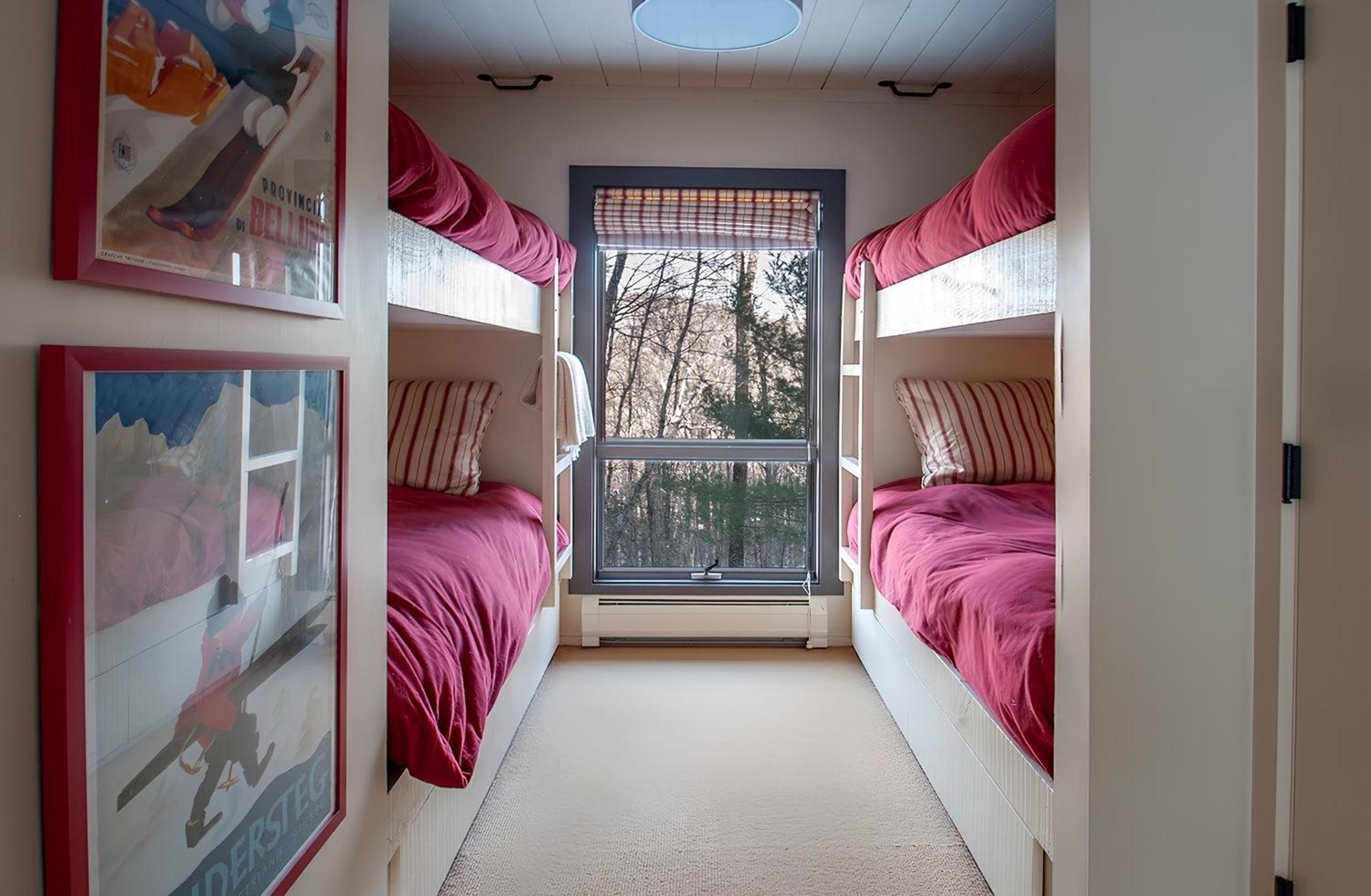 Four-Bedroom Holiday Home photo 2