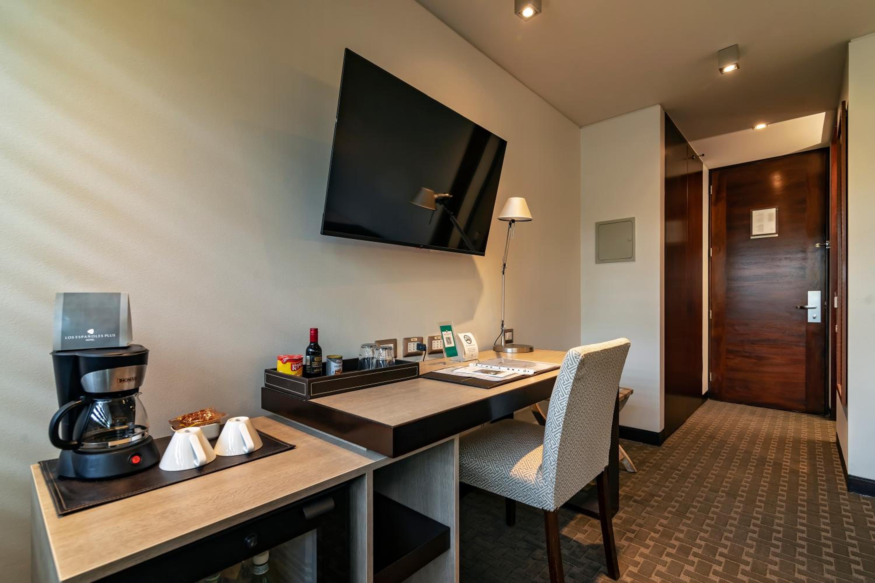 Twin Room with City View photo 1