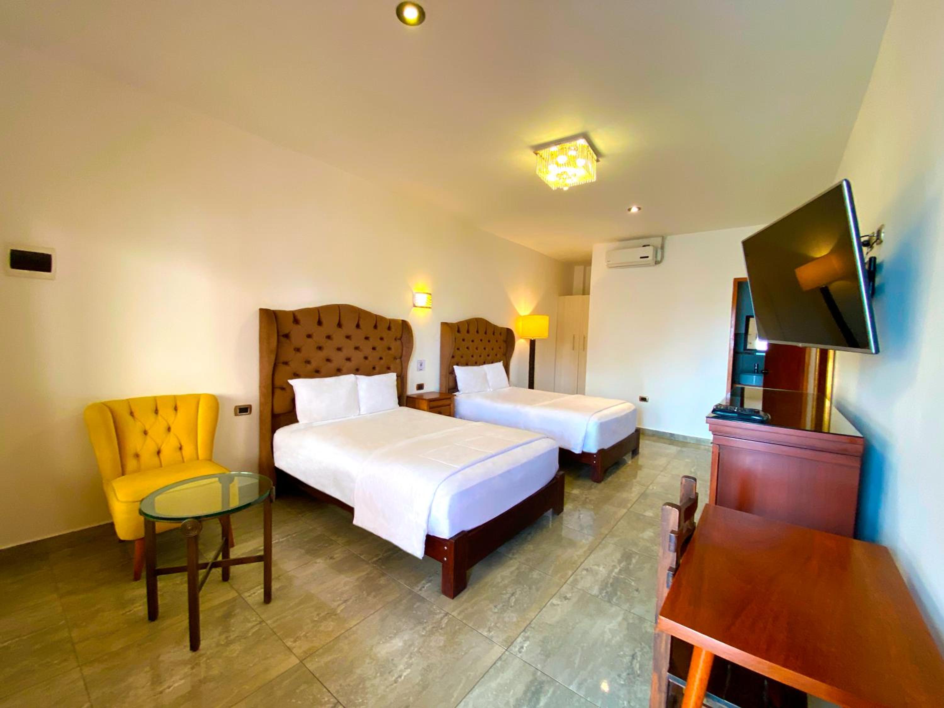 Junior Suite (2 Adults)