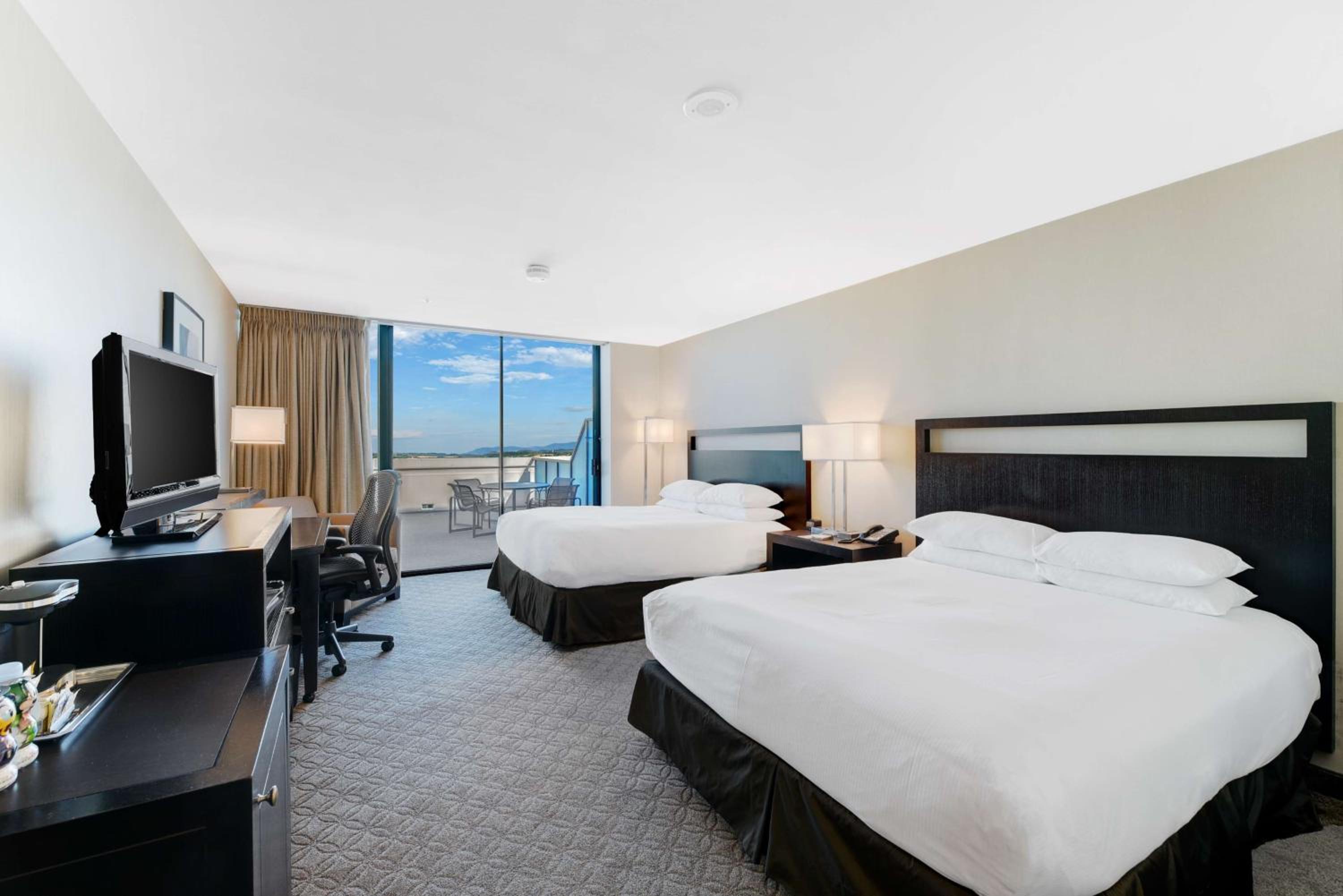 Queen Room with Two Queen Beds and Balcony - Terrace Level