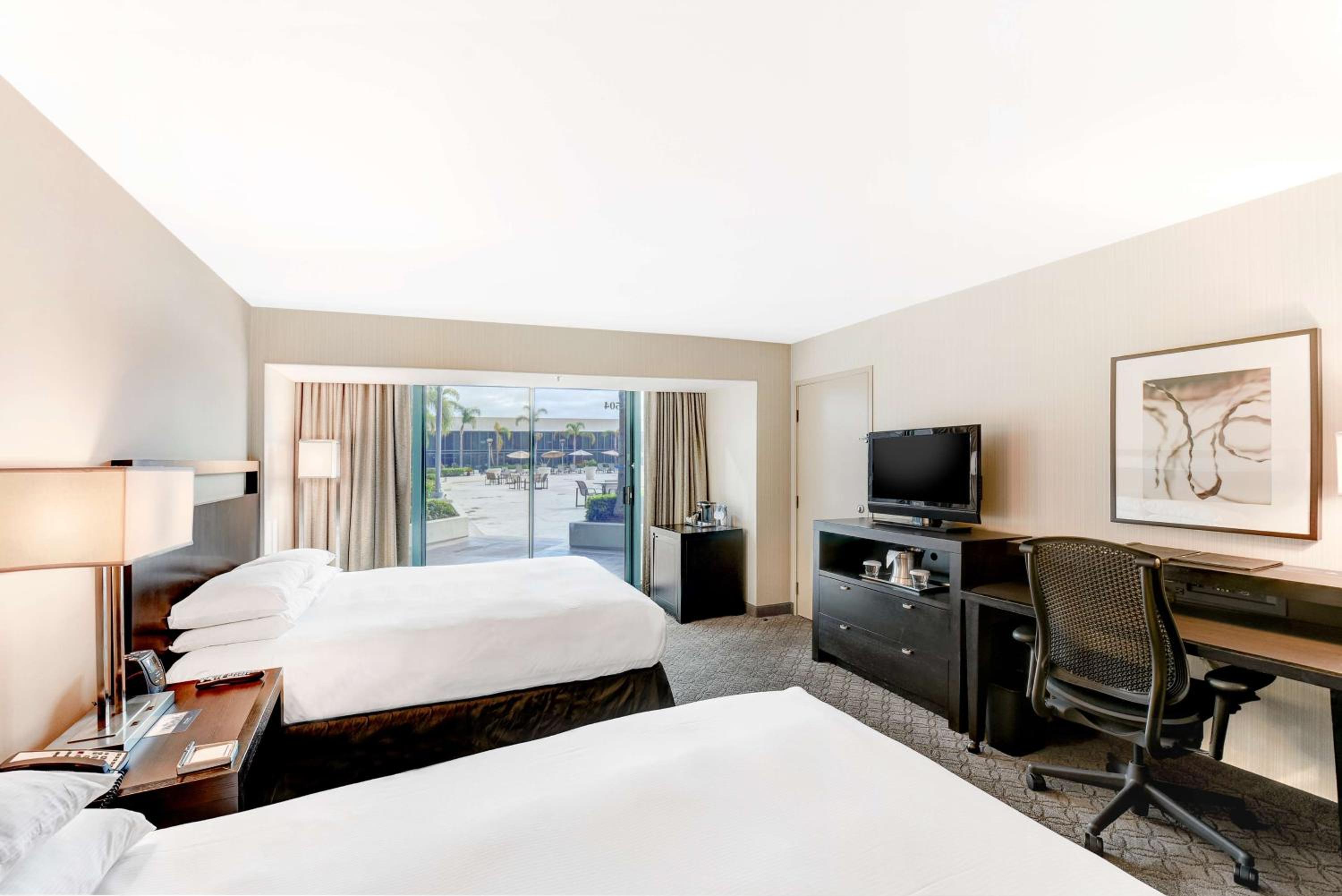 Queen Room with Two Queen Beds and Patio - Terrace Level