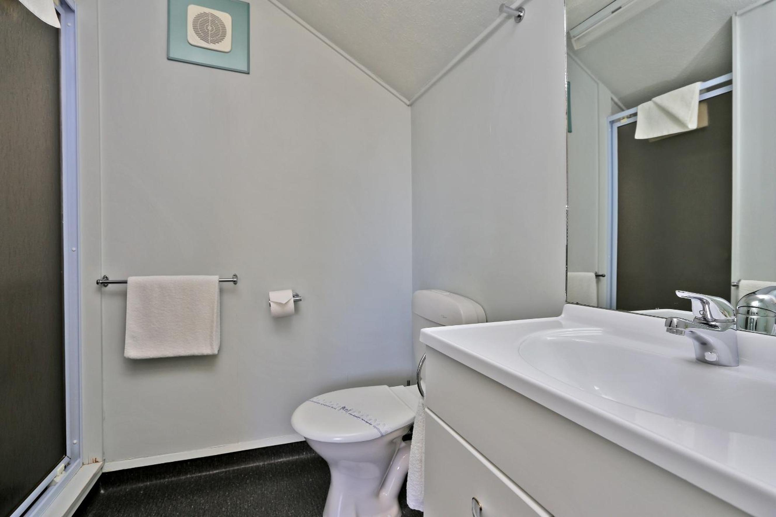 Two-Bedroom Apartment with Two Bathroom - Upper Floor photo 3