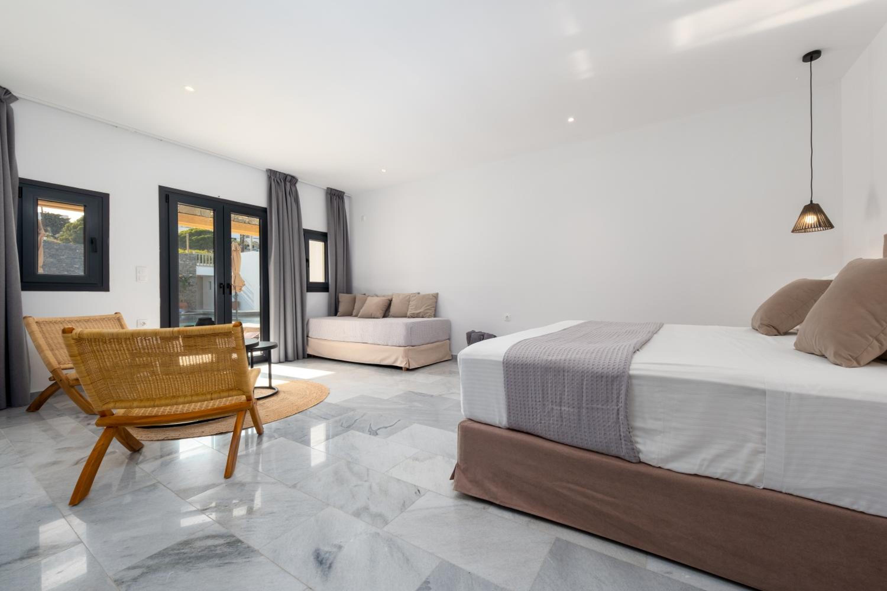 Deluxe Quadruple Room