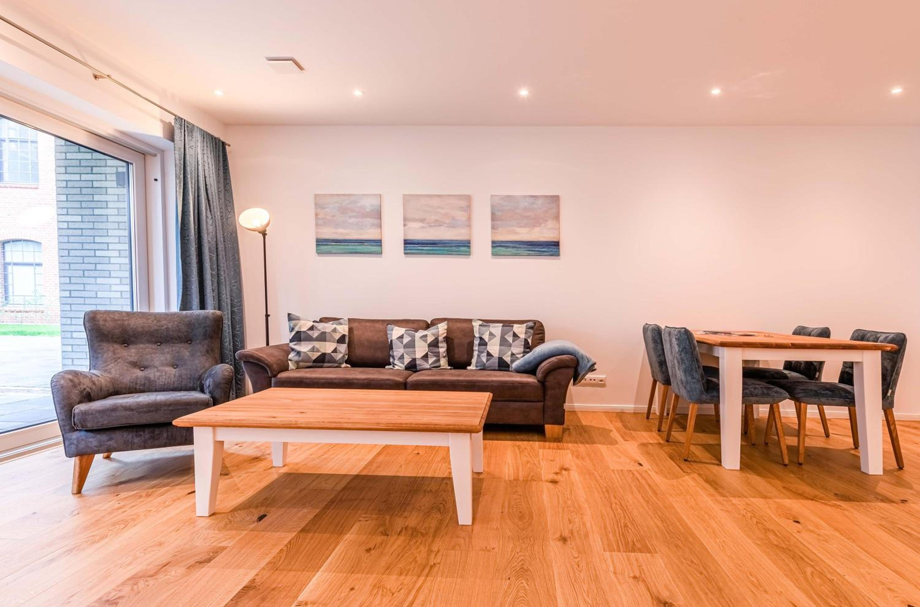 Apartment with Terrace photo 3
