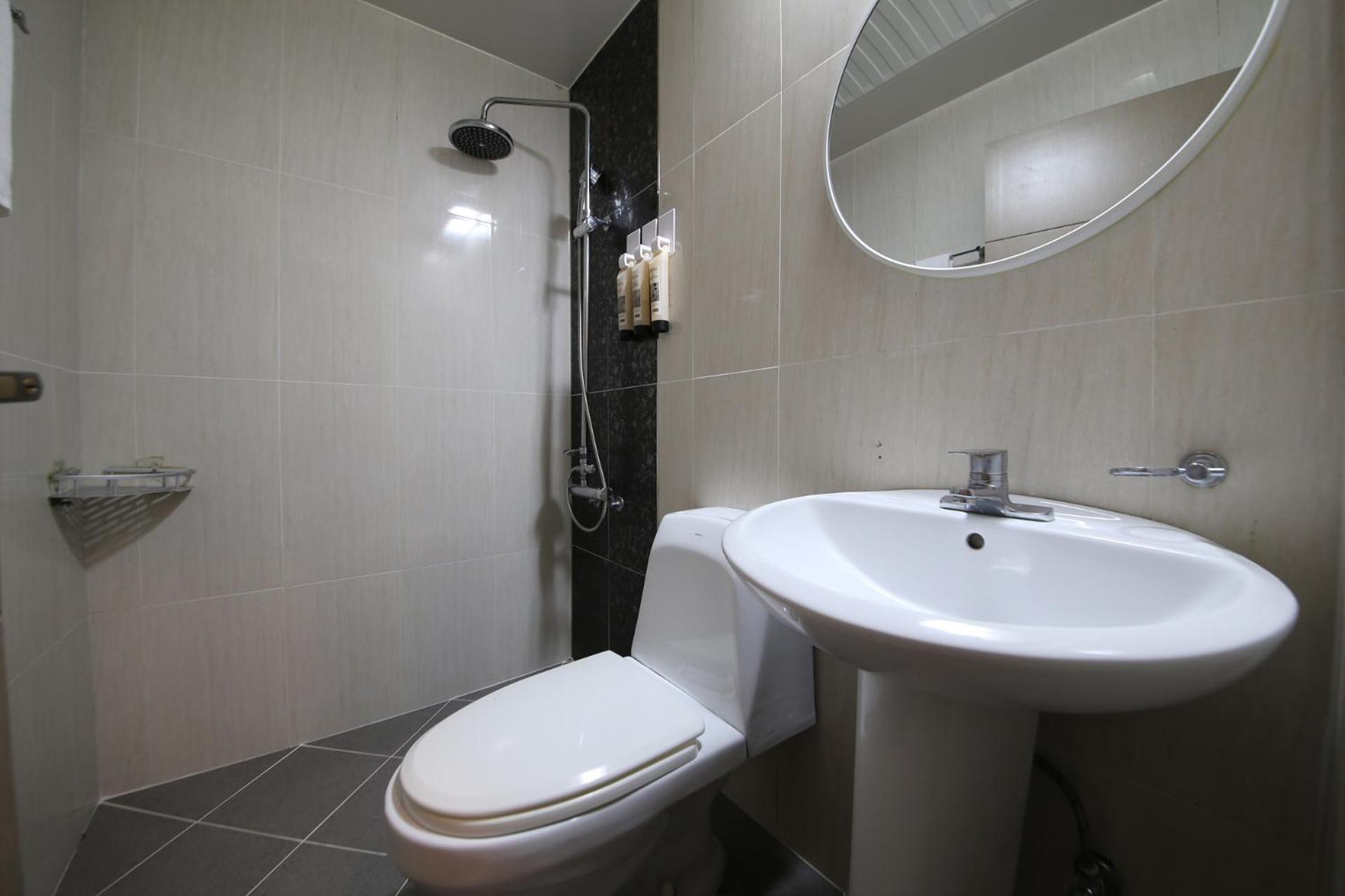 Standard Double Room - Photo 4