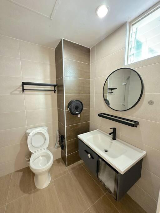 One-Bedroom Apartment photo 3