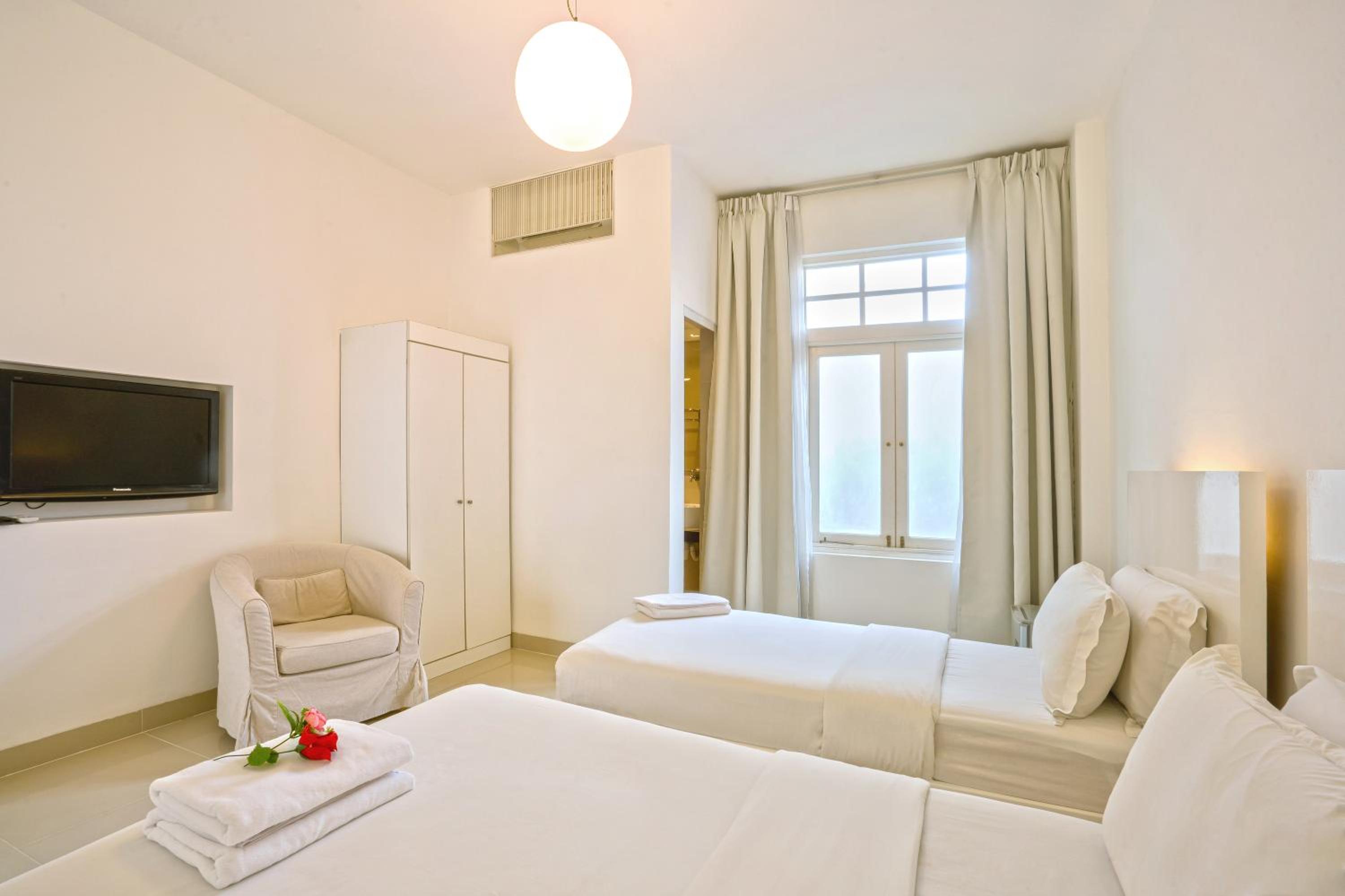 Standard Triple Room - Photo 3