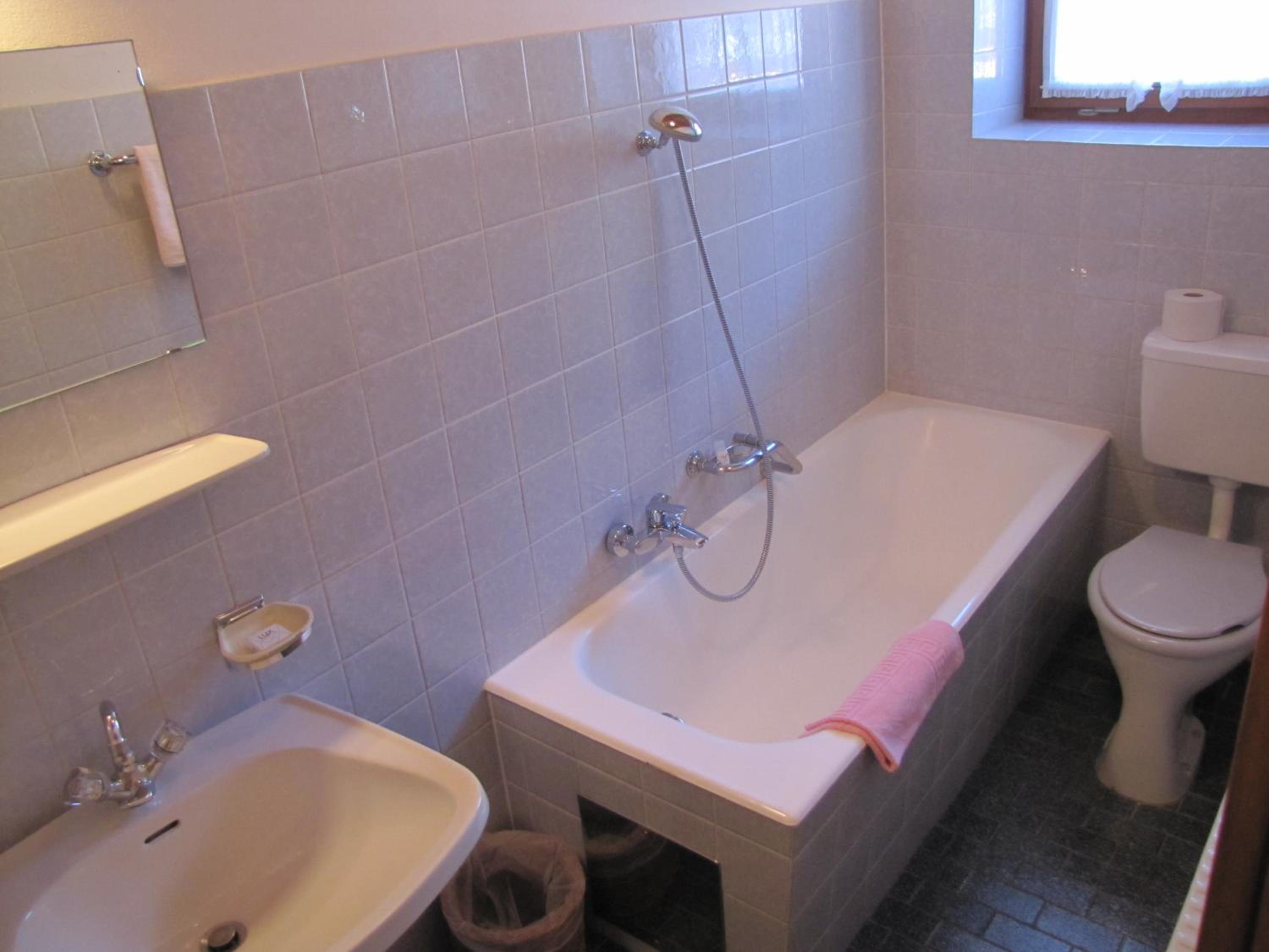 Single Room photo 2