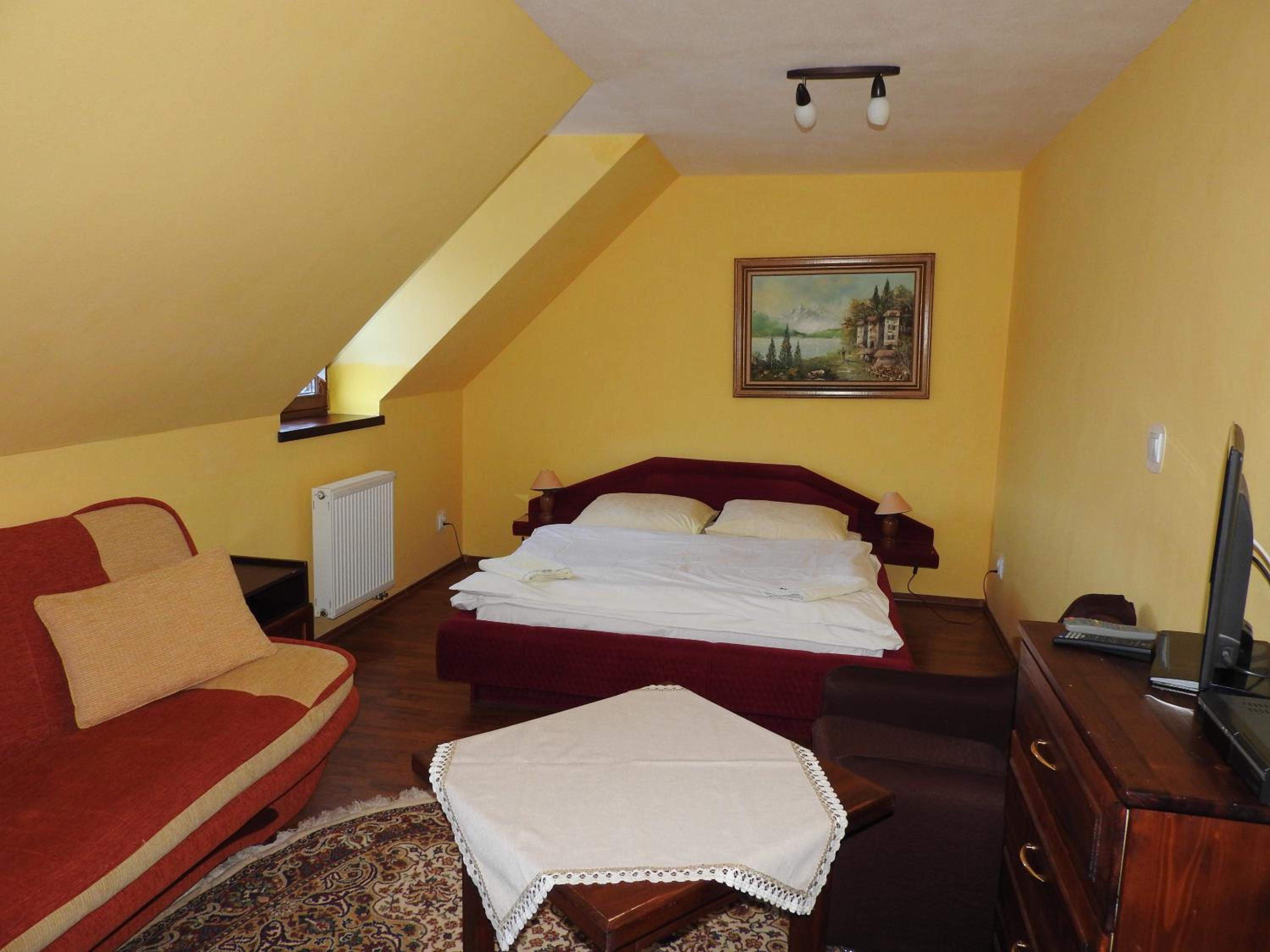 Double Room with Extra Bed photo 3