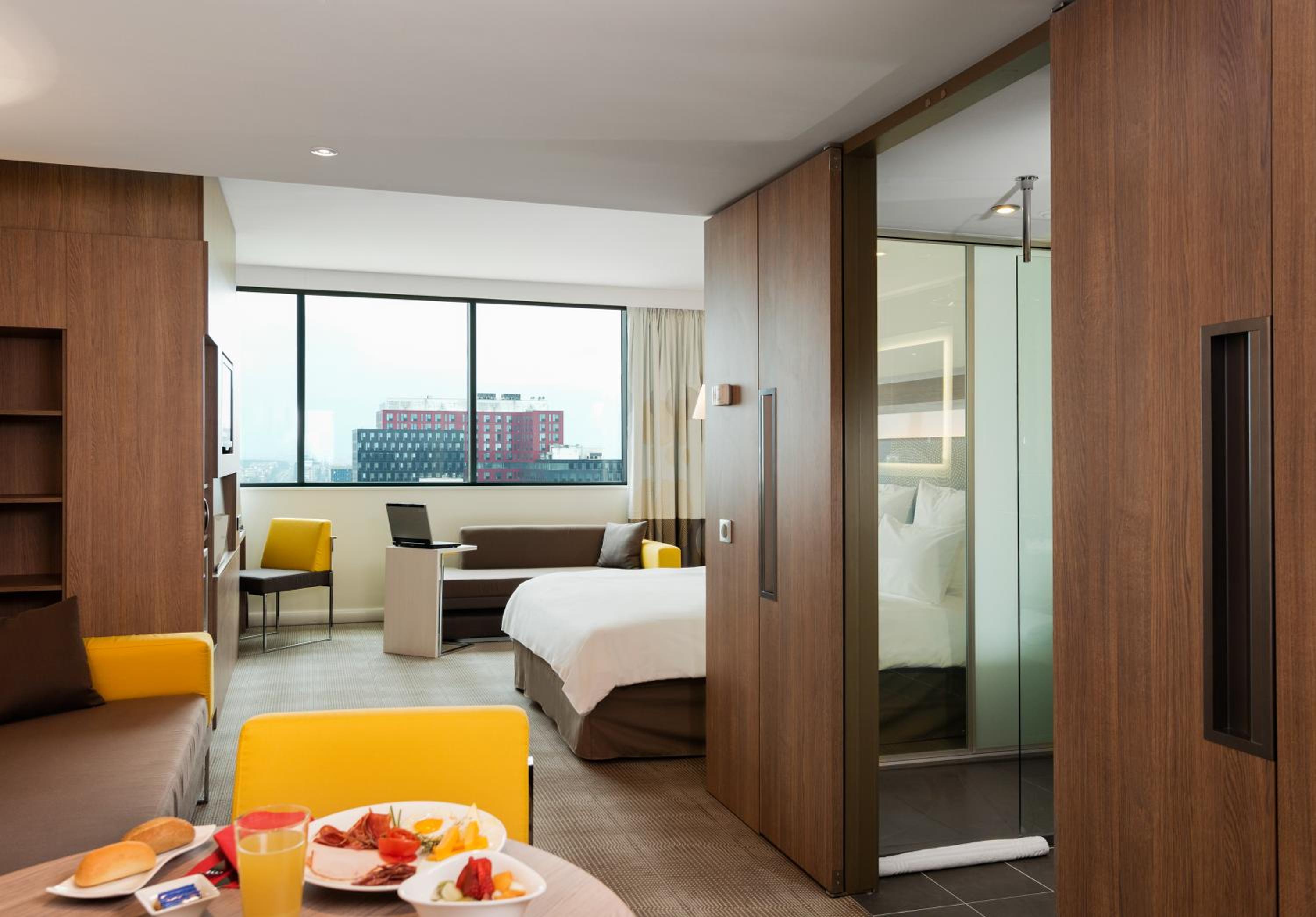 Executive Room photo 2