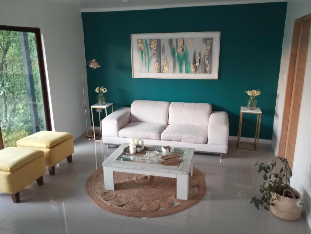 Four-Bedroom House photo 1