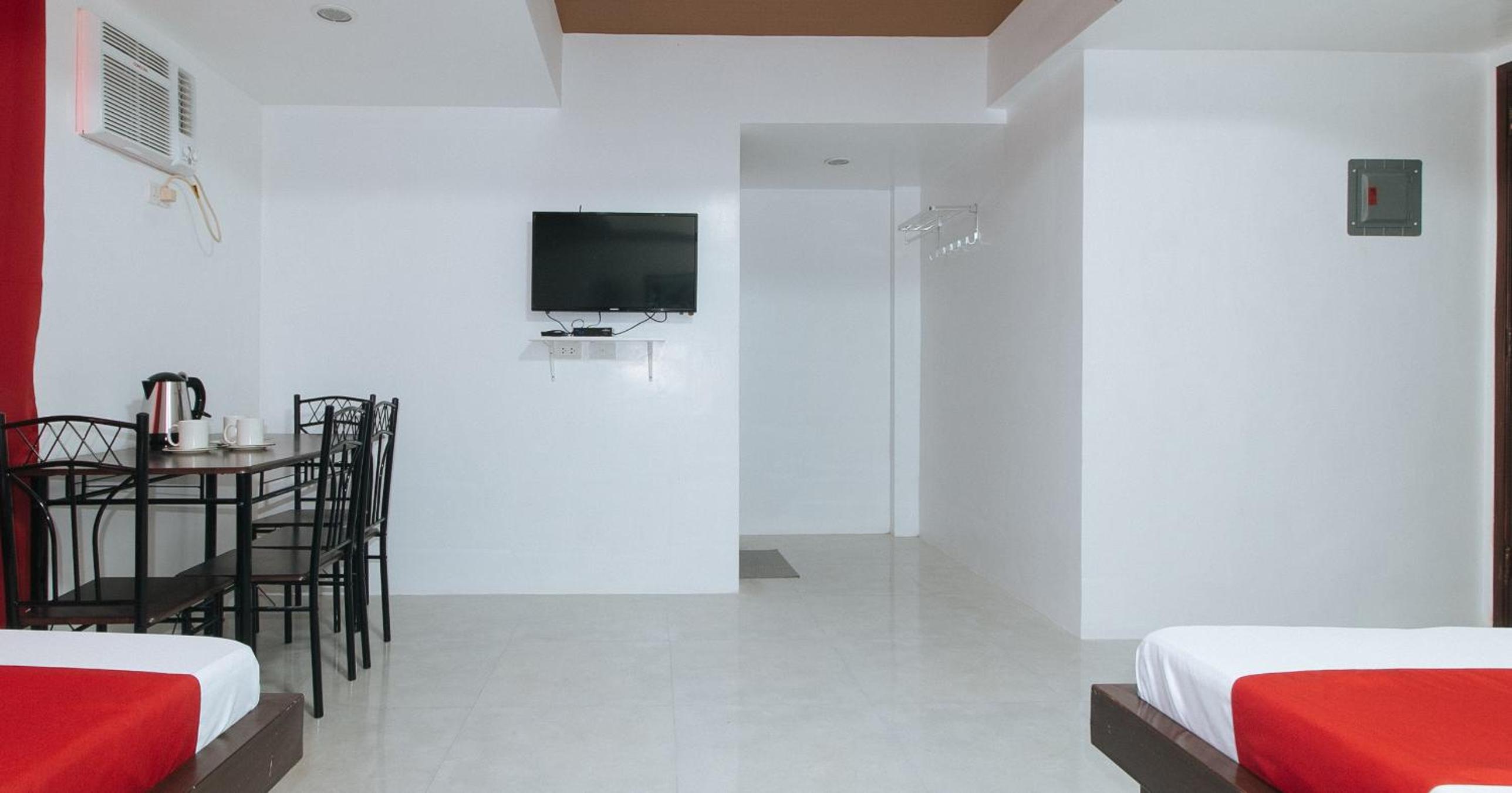 Family Room - Photo 12