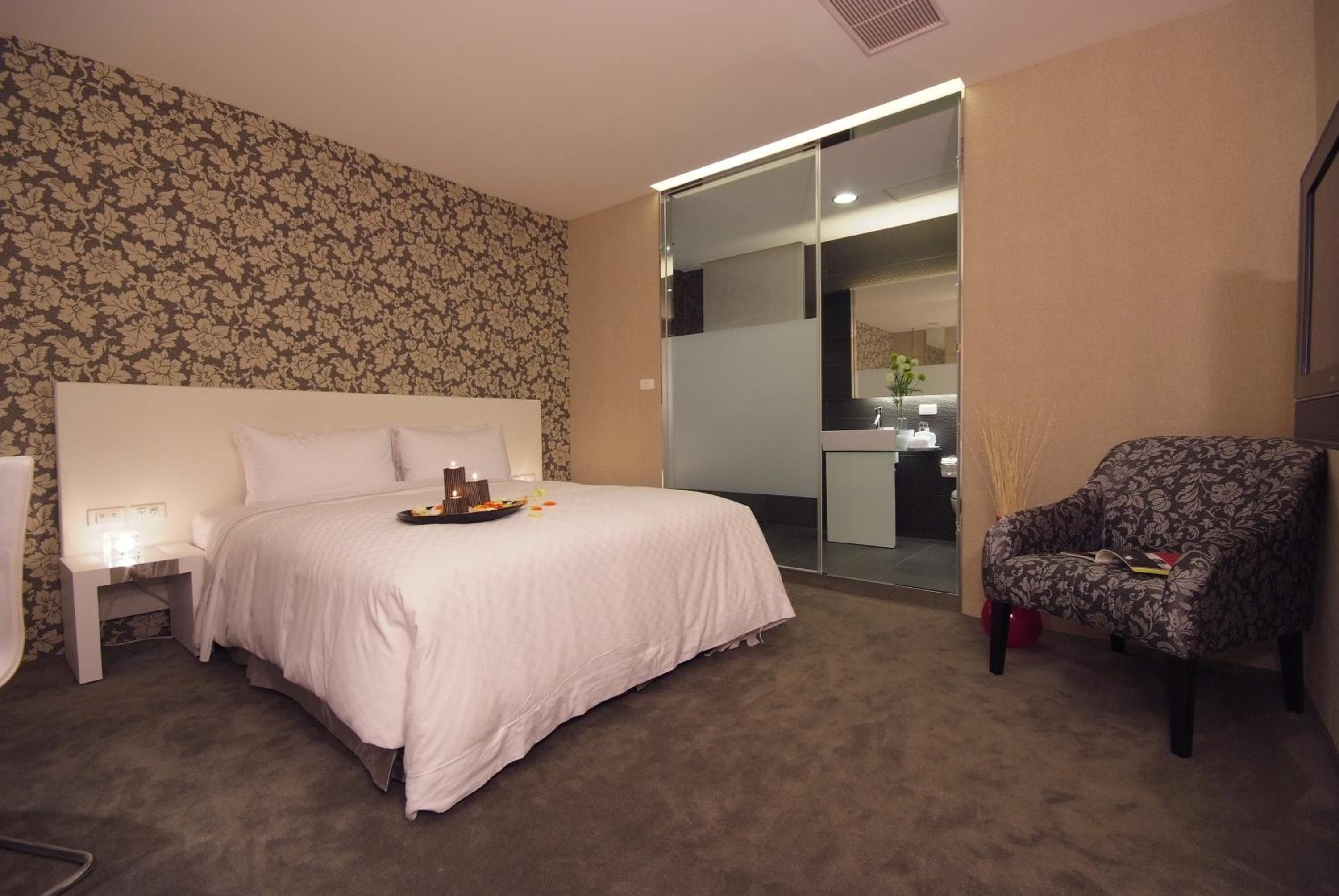 Deluxe Double Room photo 3