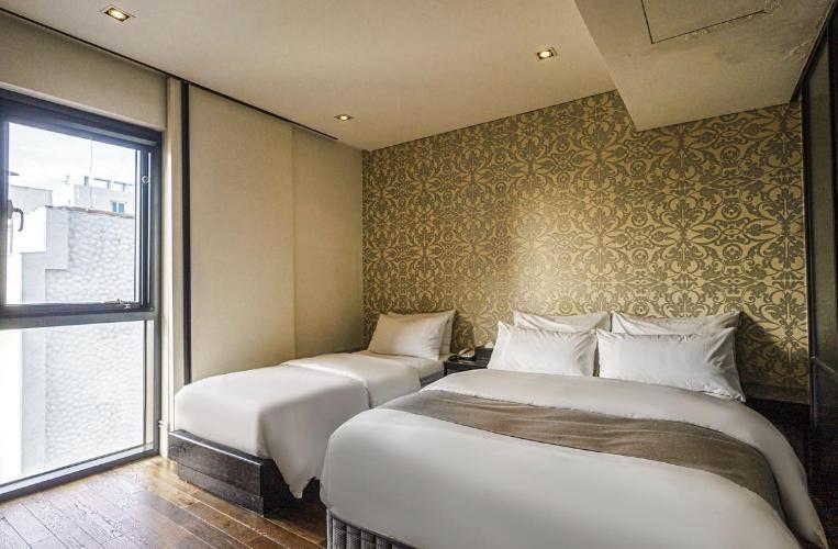 Premium Twin Room photo 2