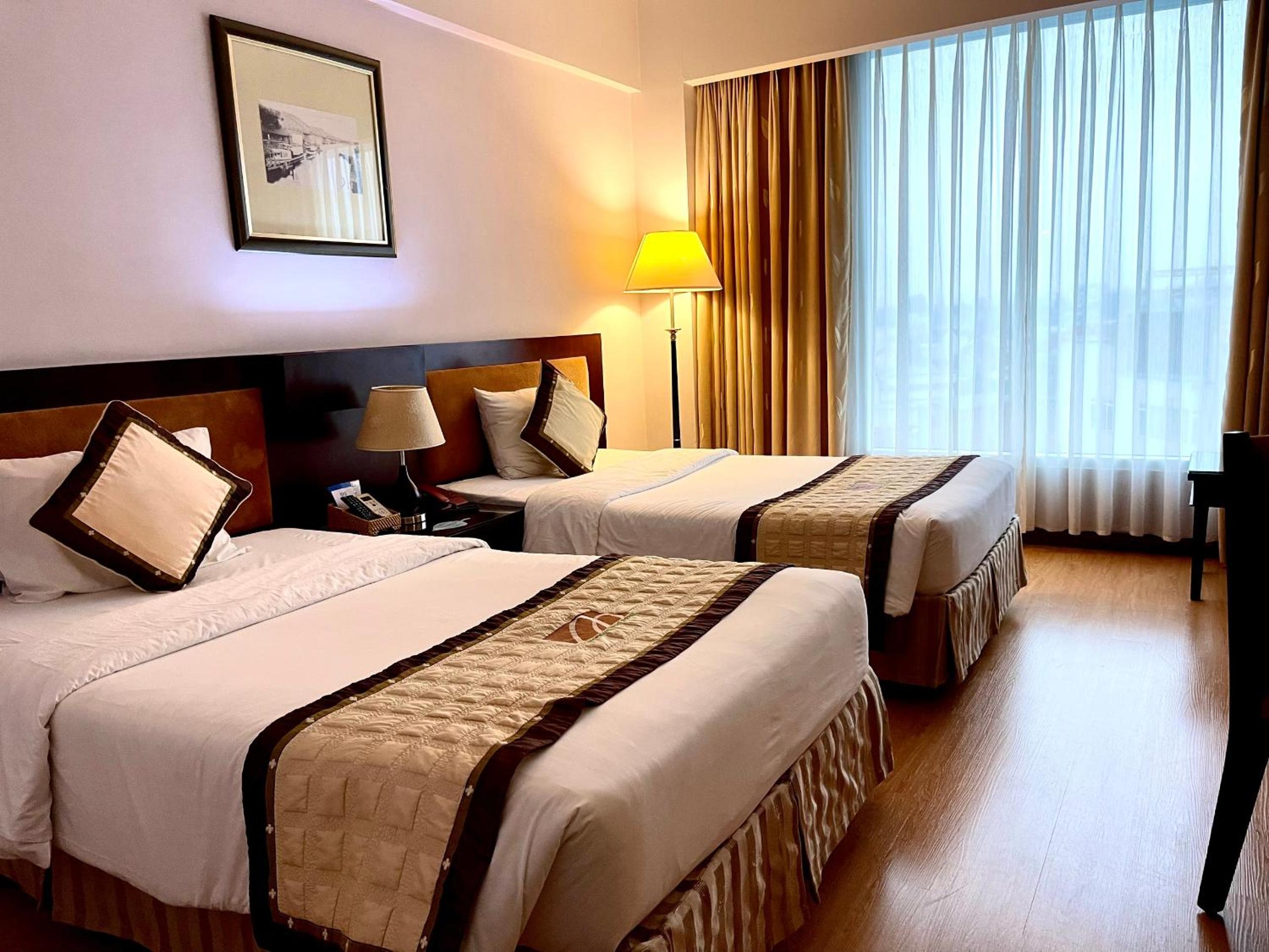 Twin Room with City View