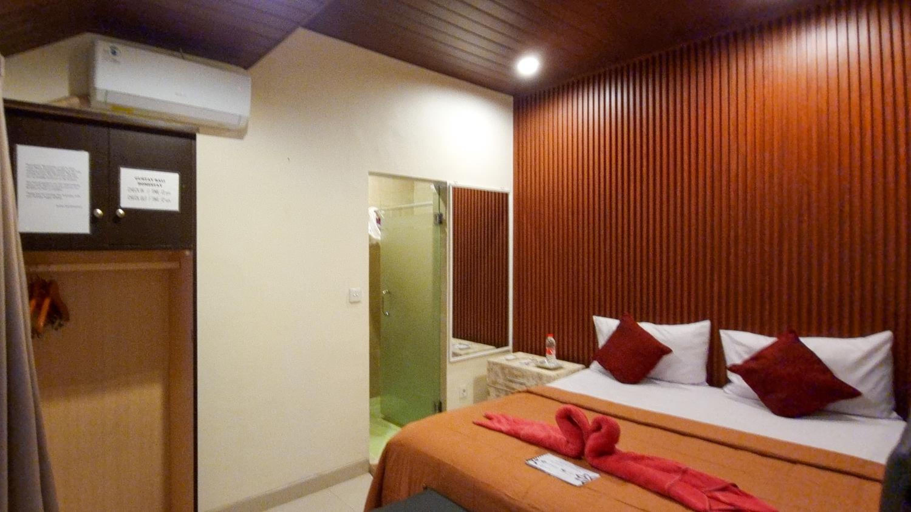 Standard Double Room - Photo 2