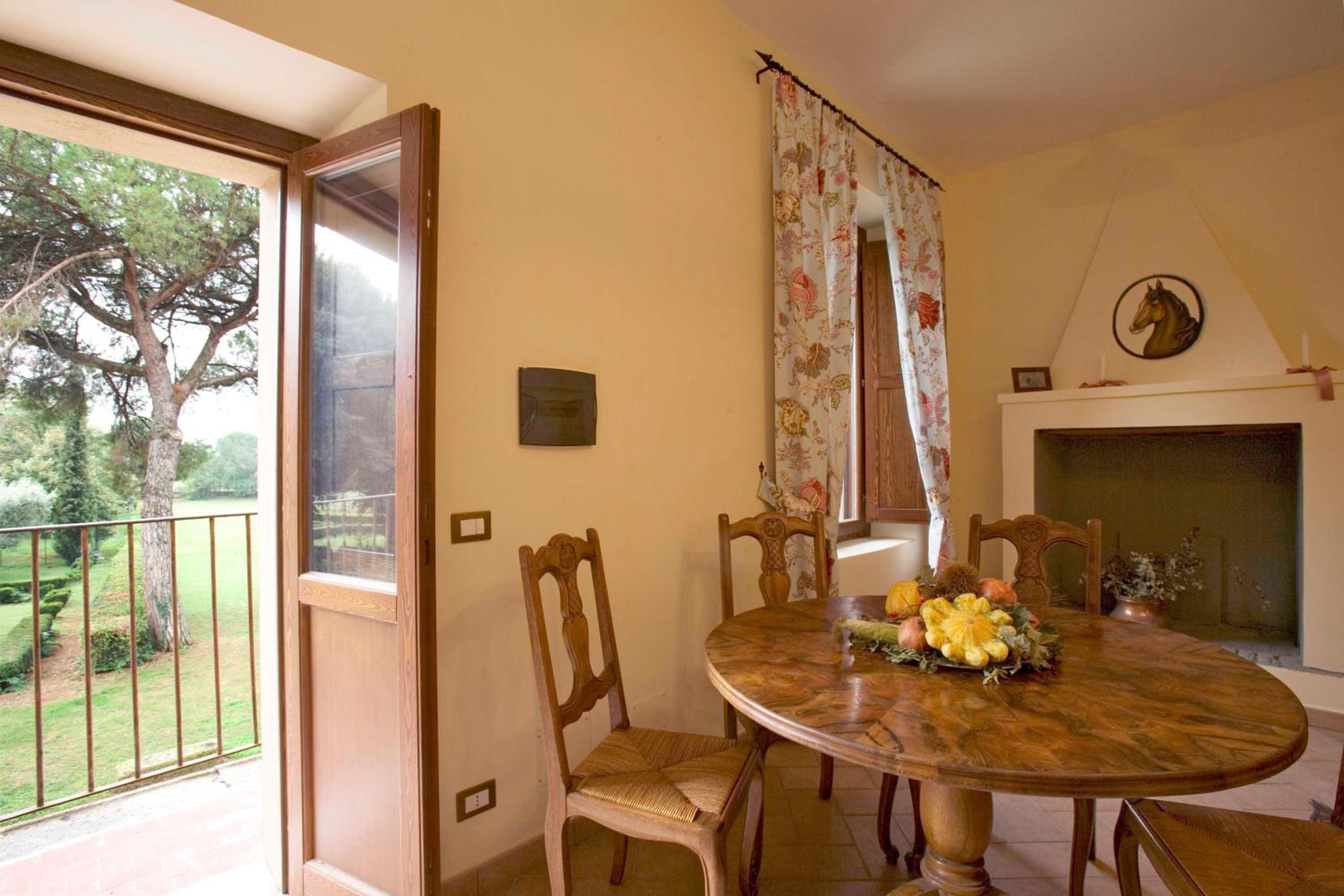 Apartment with Garden View photo 3