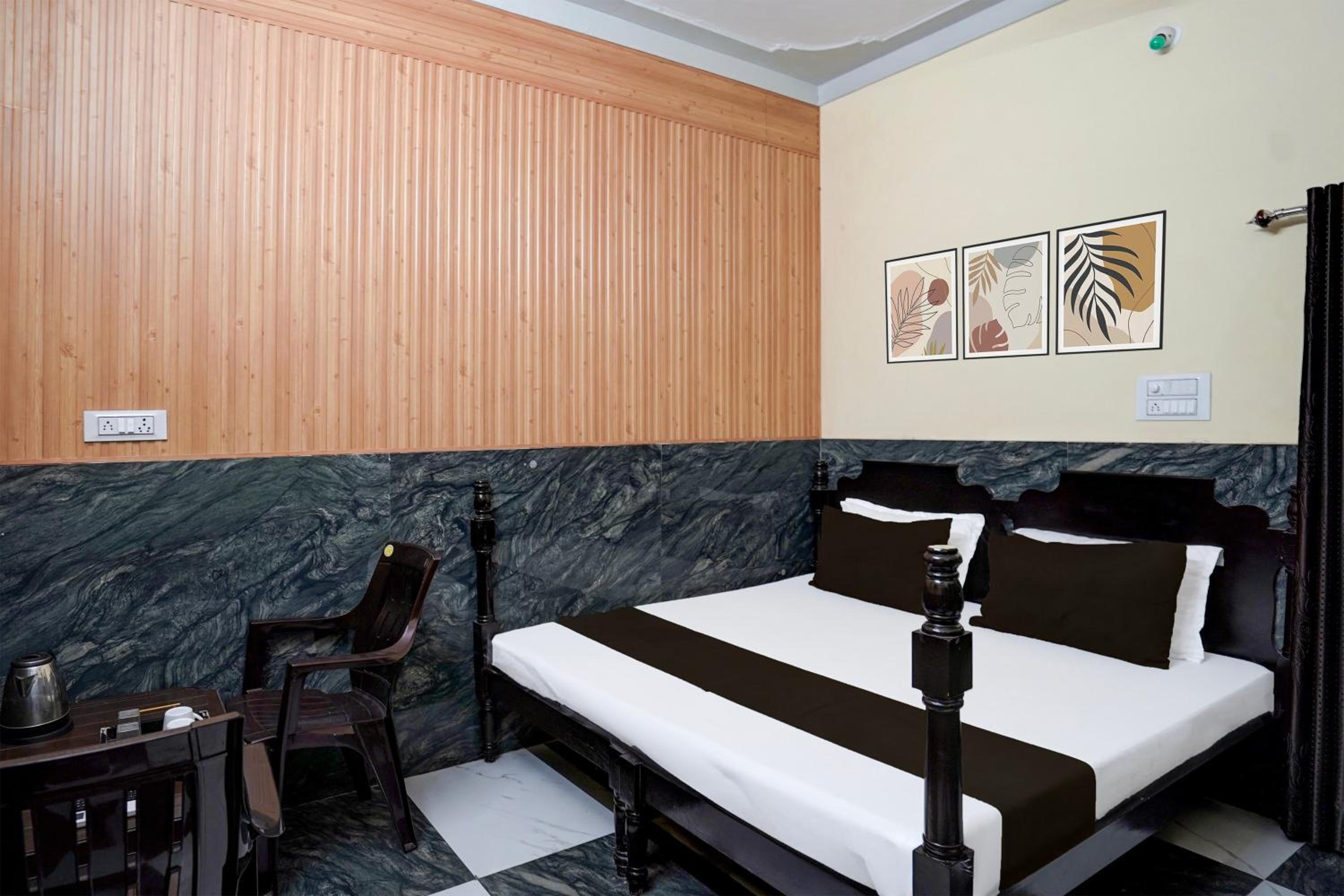 Classic Triple Room