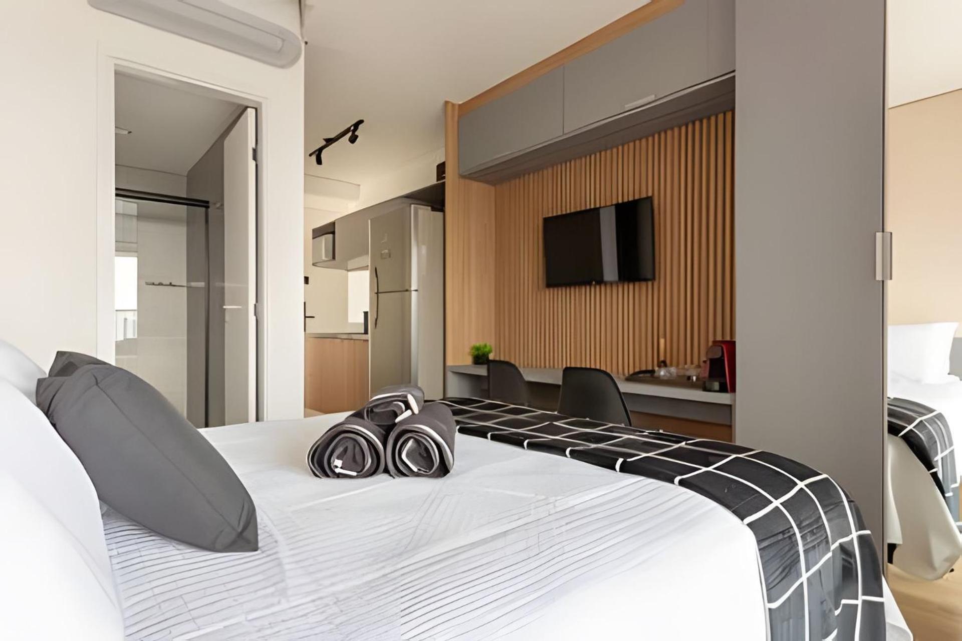 Studio Apartment with Queen Bed