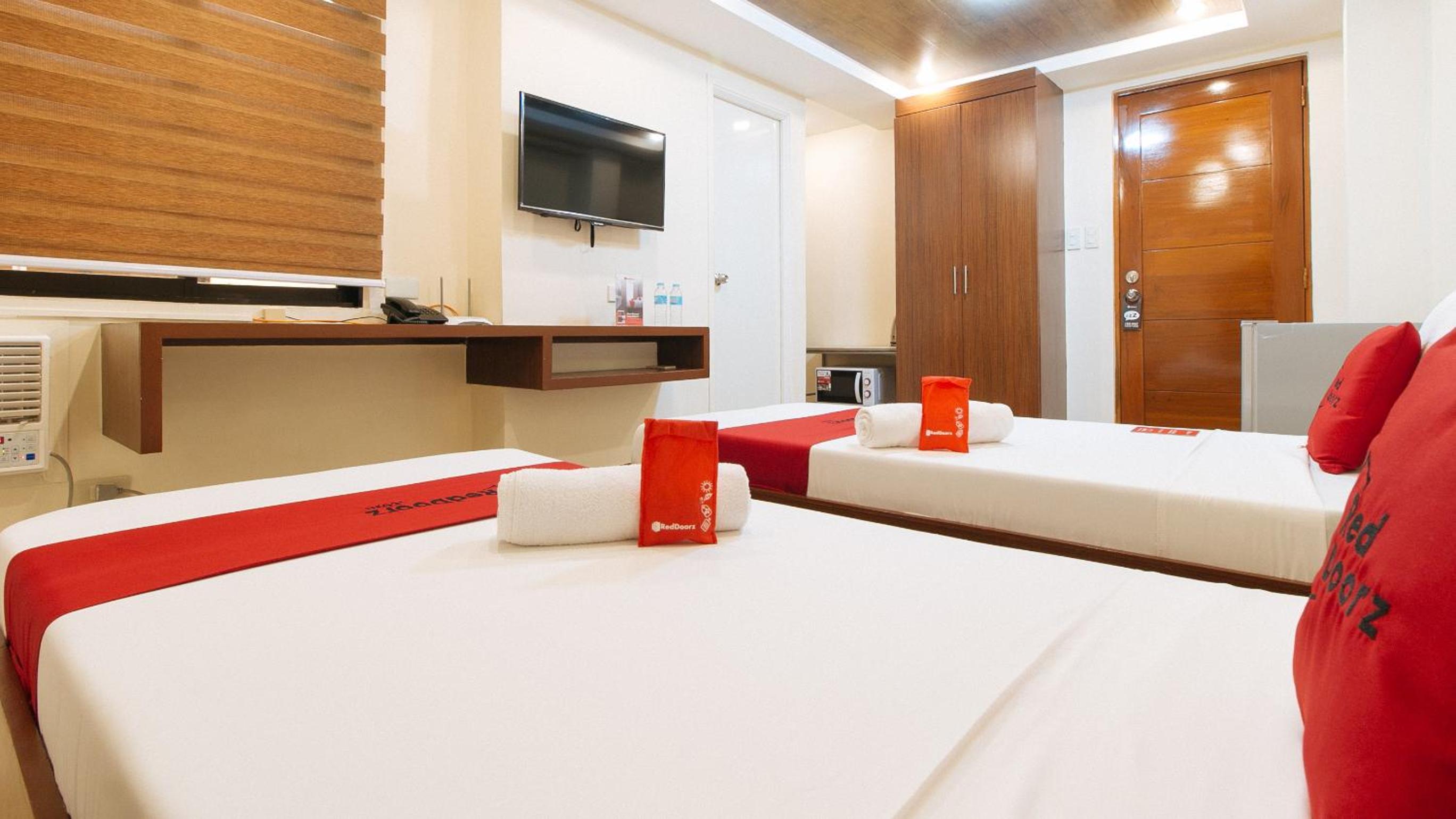 Deluxe Twin Room - Photo 7