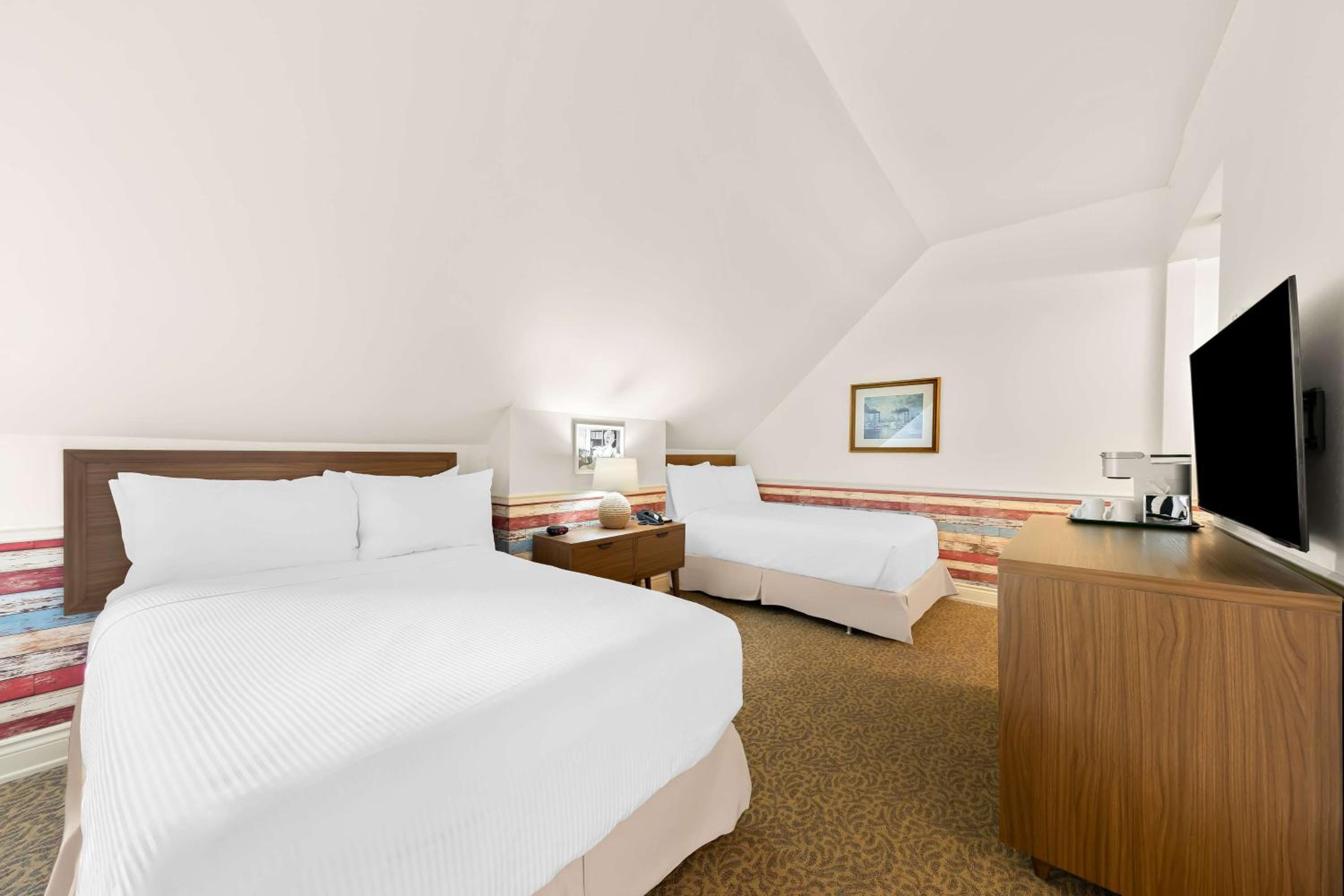 Double Room with Two Double Beds - Non-Smoking photo 2