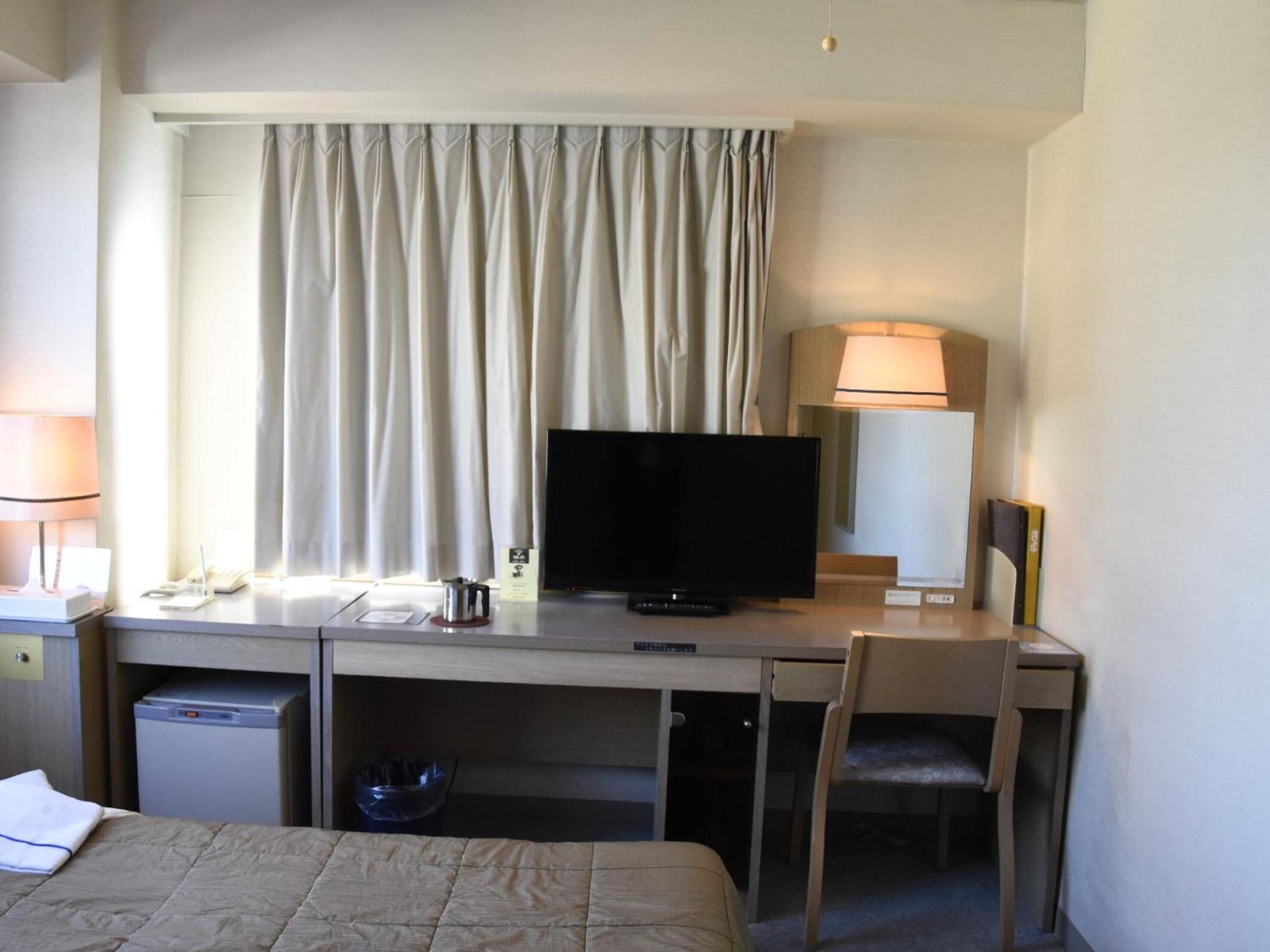 Single Room - Smoking