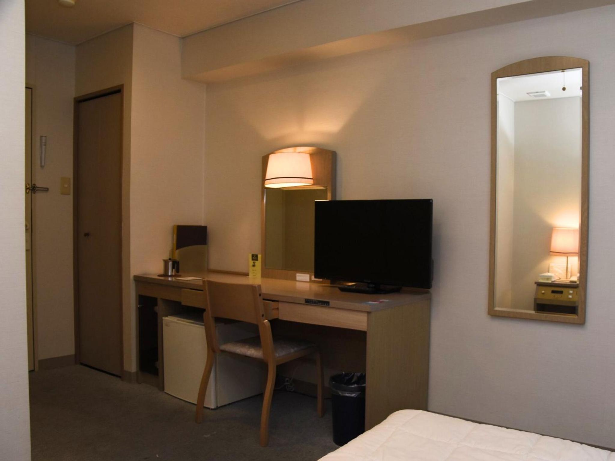 Single Room - Non-Smoking photo 3
