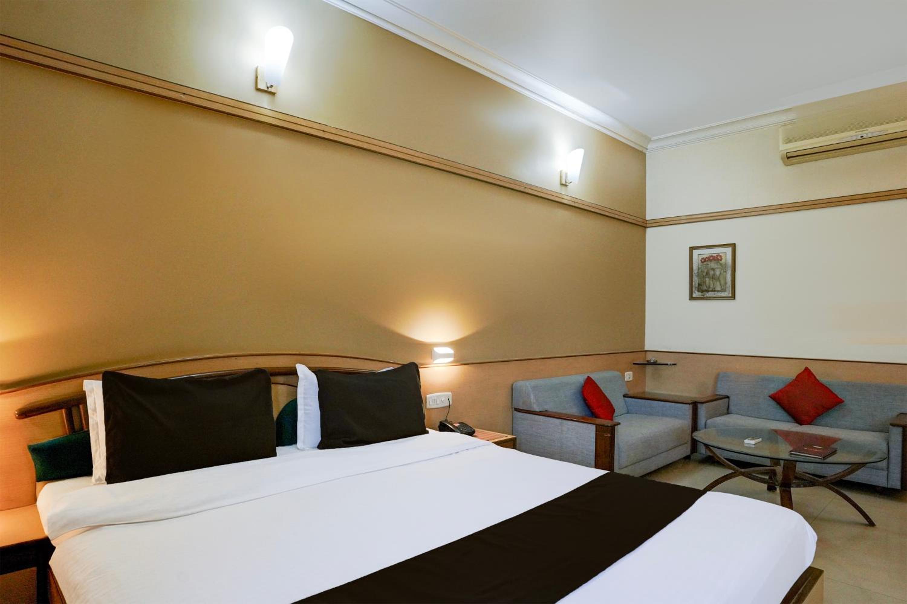 Deluxe Triple Room photo 2