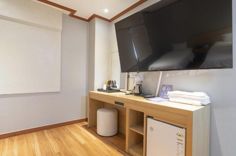 Standard Twin Room photo 2