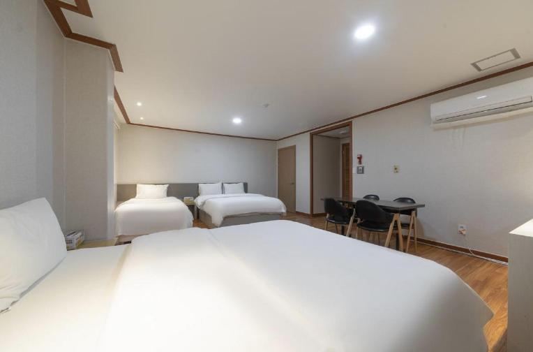 Family Suite photo 1