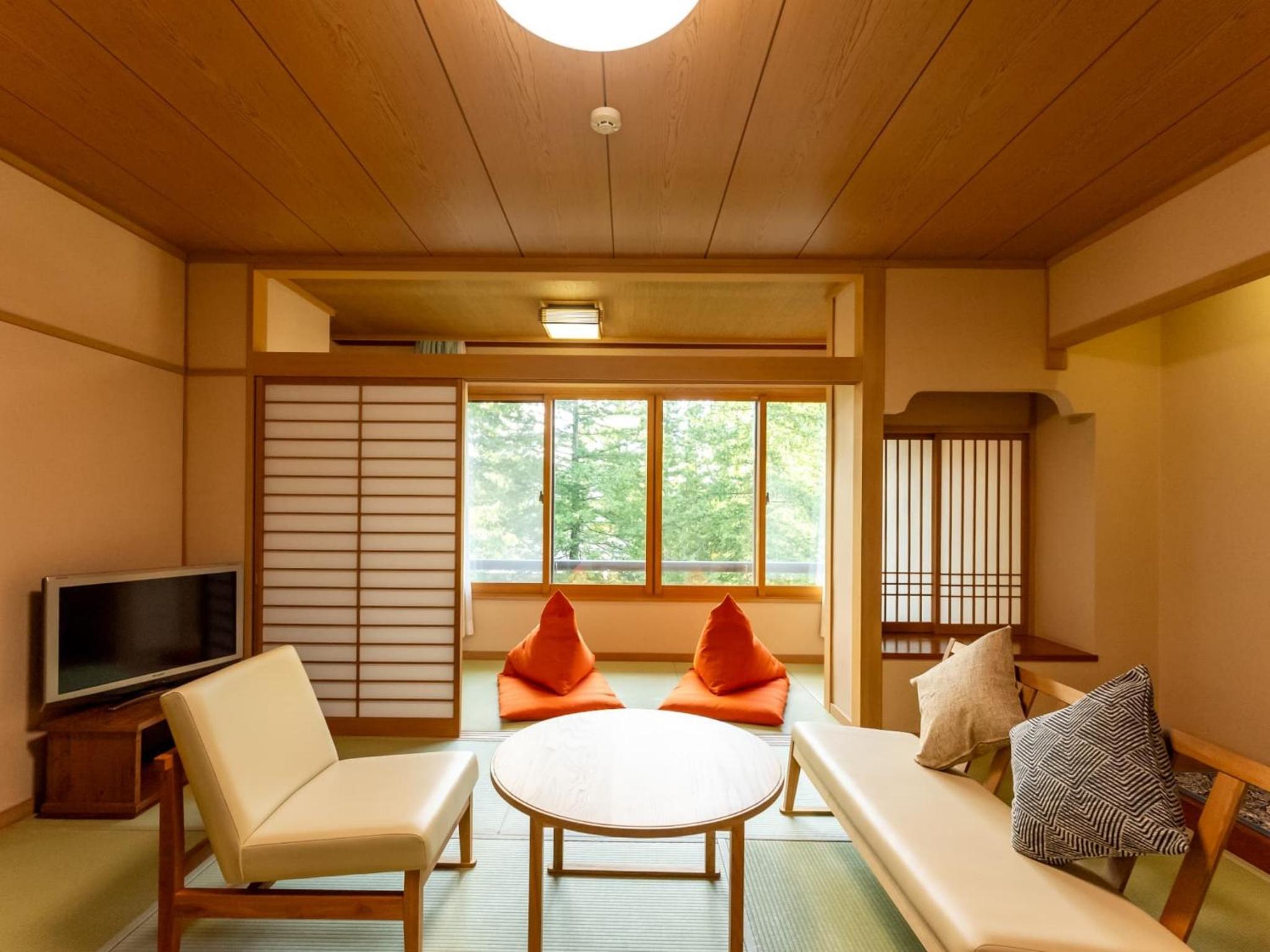 Japanese-Style Room