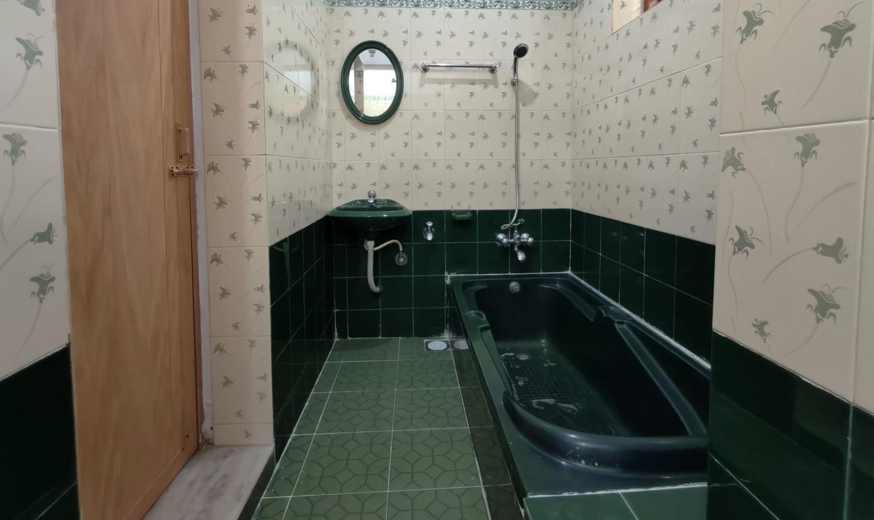Deluxe Double Room With Bath photo 2