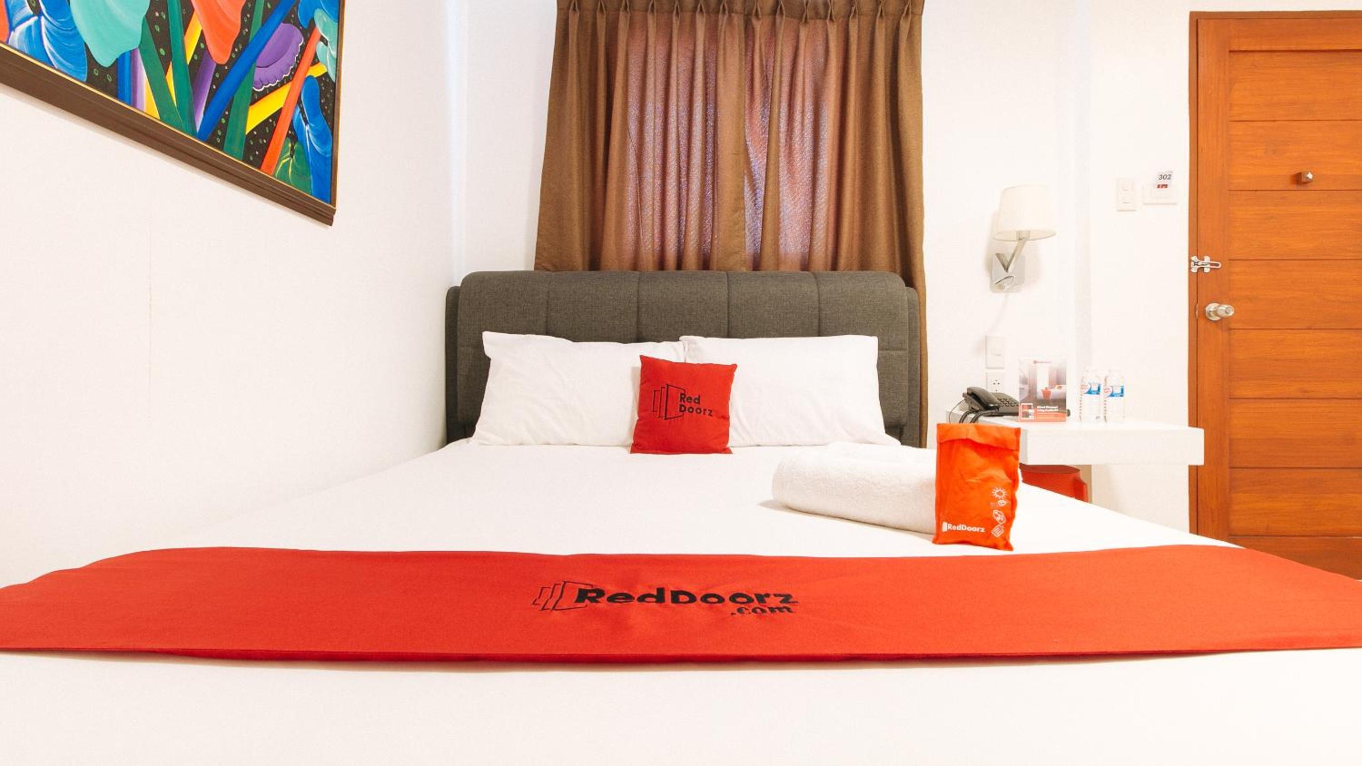 Deluxe Room - Photo 1