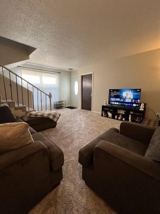 Three-Bedroom House photo 1