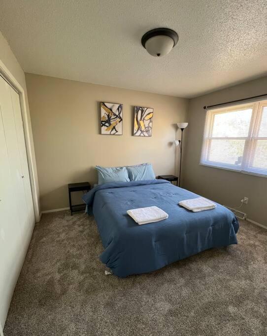 Three-Bedroom House photo 3
