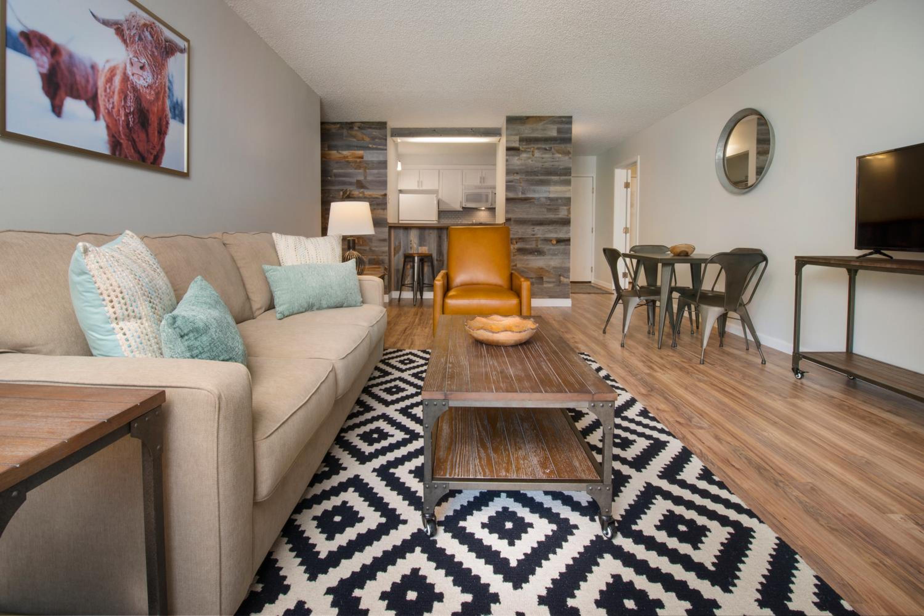 Two-Bedroom Apartment With Mountain View