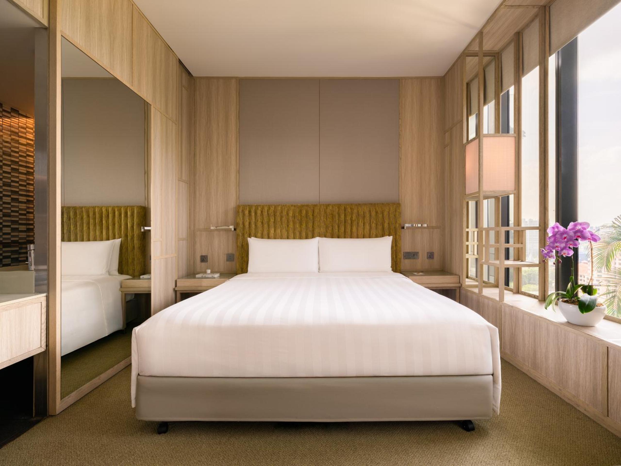 Collection Club Club with One Twin Bed and 2 Adults Occupancy (Non Smoking)