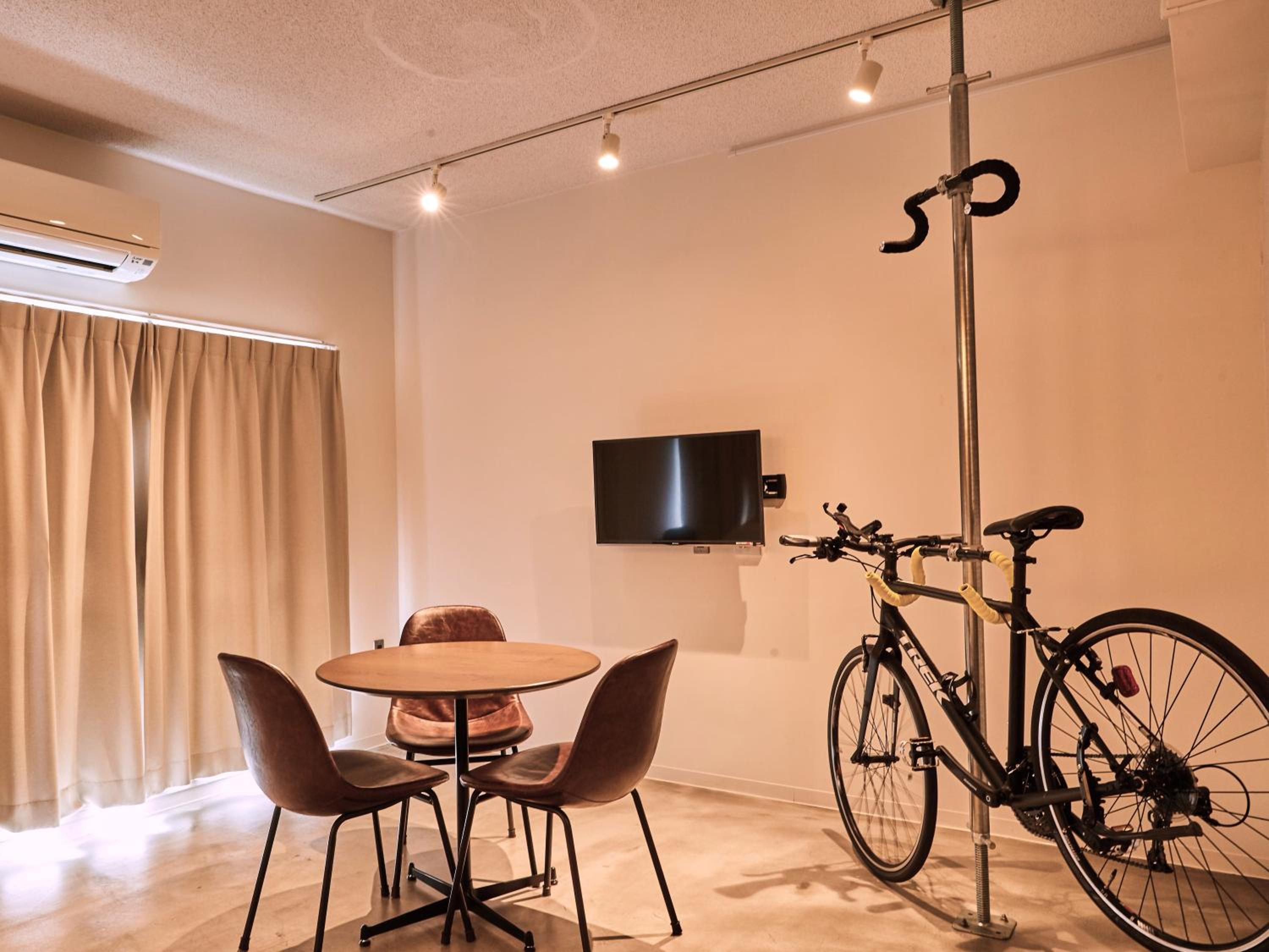 Triple Room - Cyclist Friendly photo 1