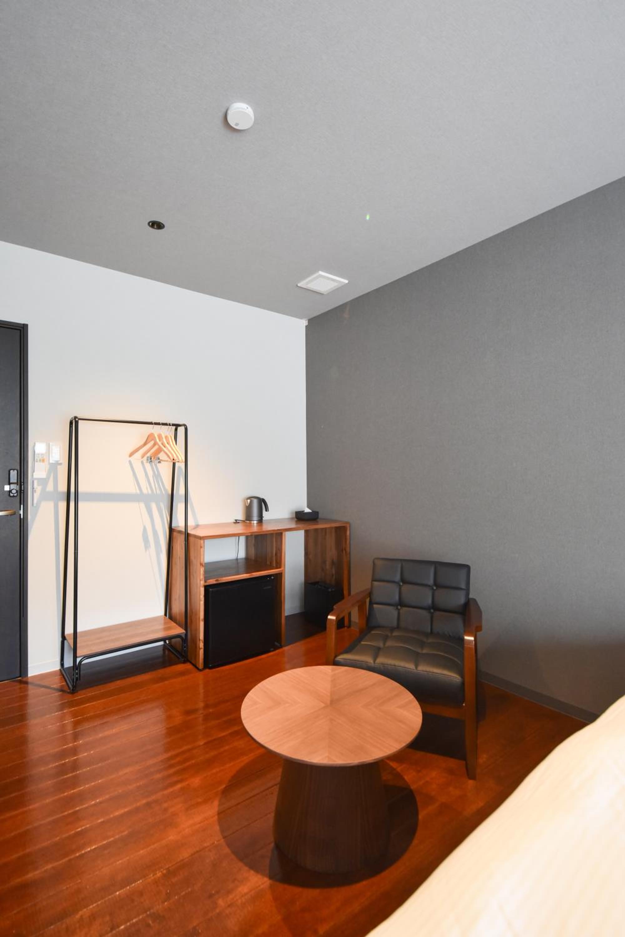 Twin Room with Private External Bathroom photo 1