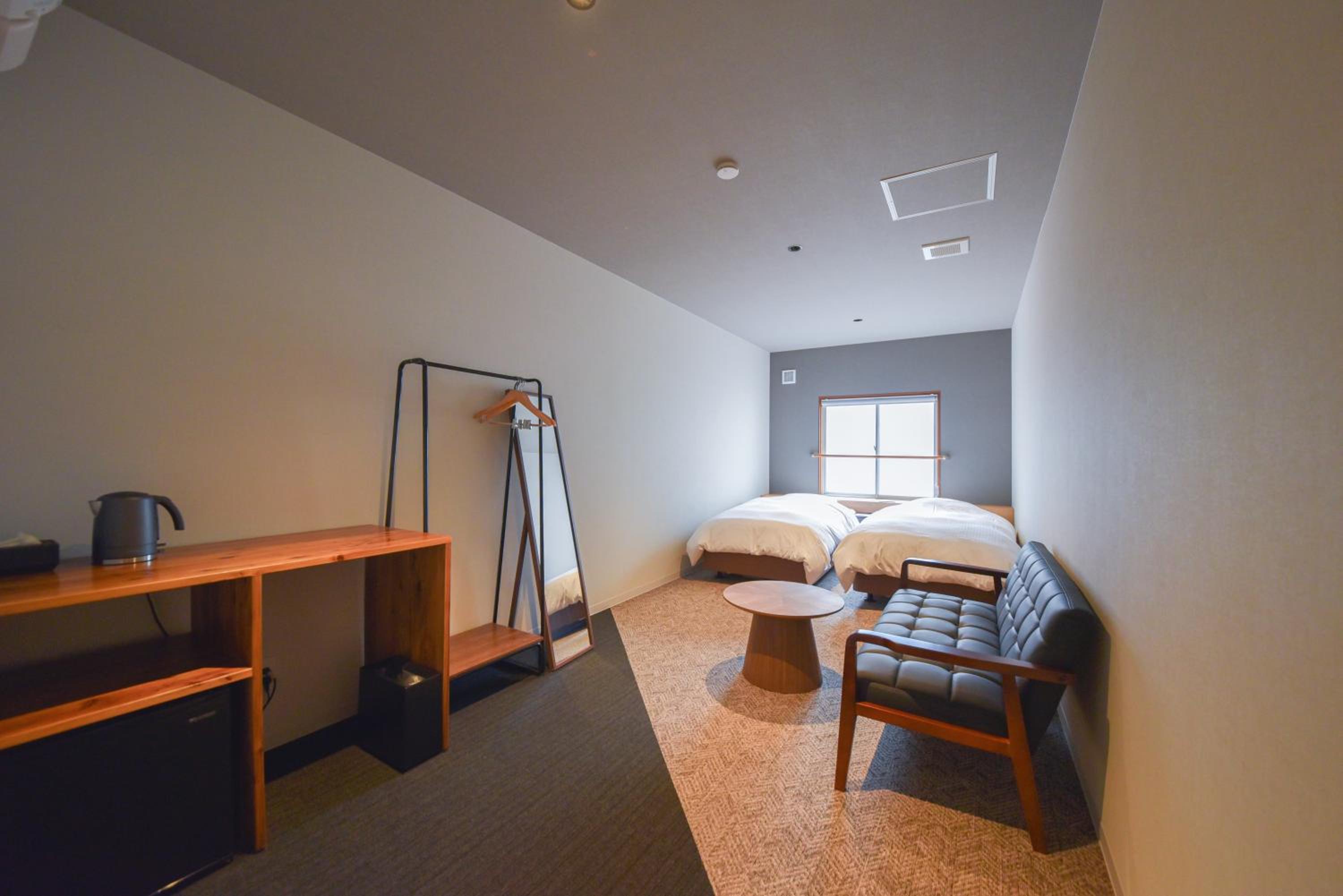 Twin Room with Private Bathroom photo 1