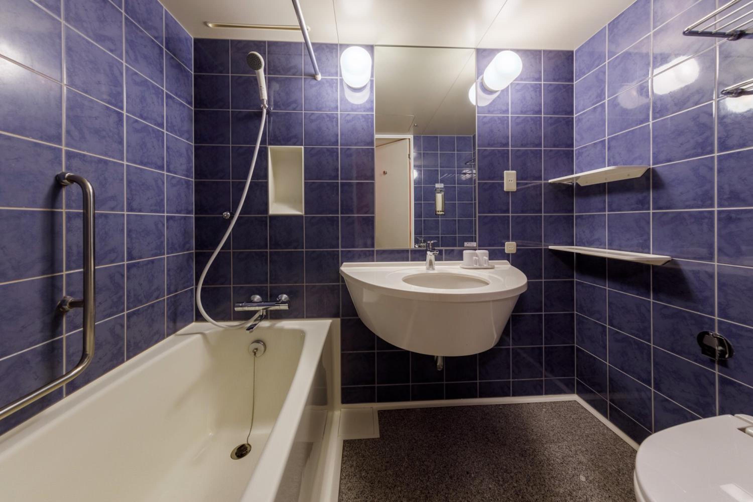 Annex Tower - Double Room - Non-Smoking 21st-29th Floor photo 2