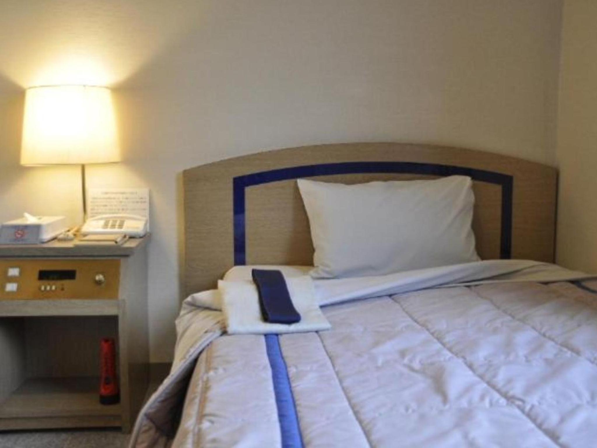 Single Room - Non-Smoking photo 2