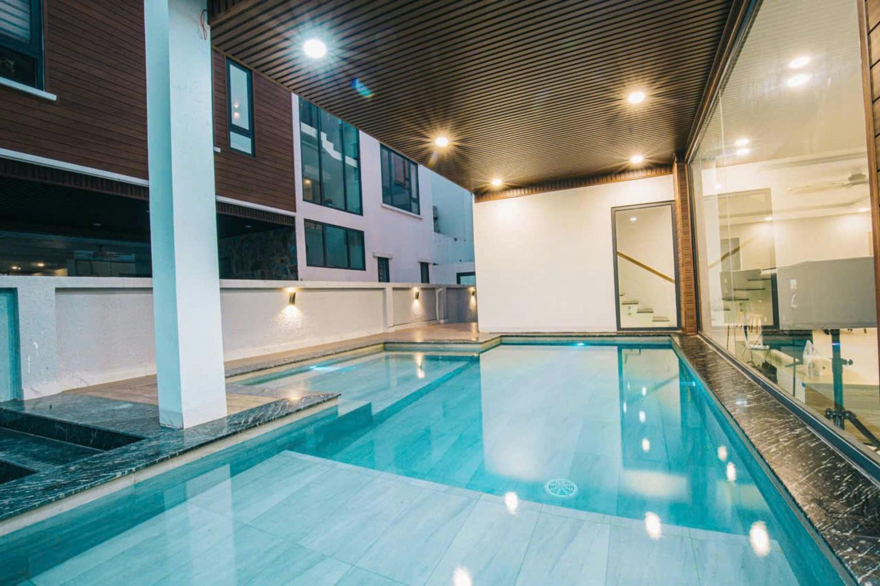 Queen Room with Pool View photo 3